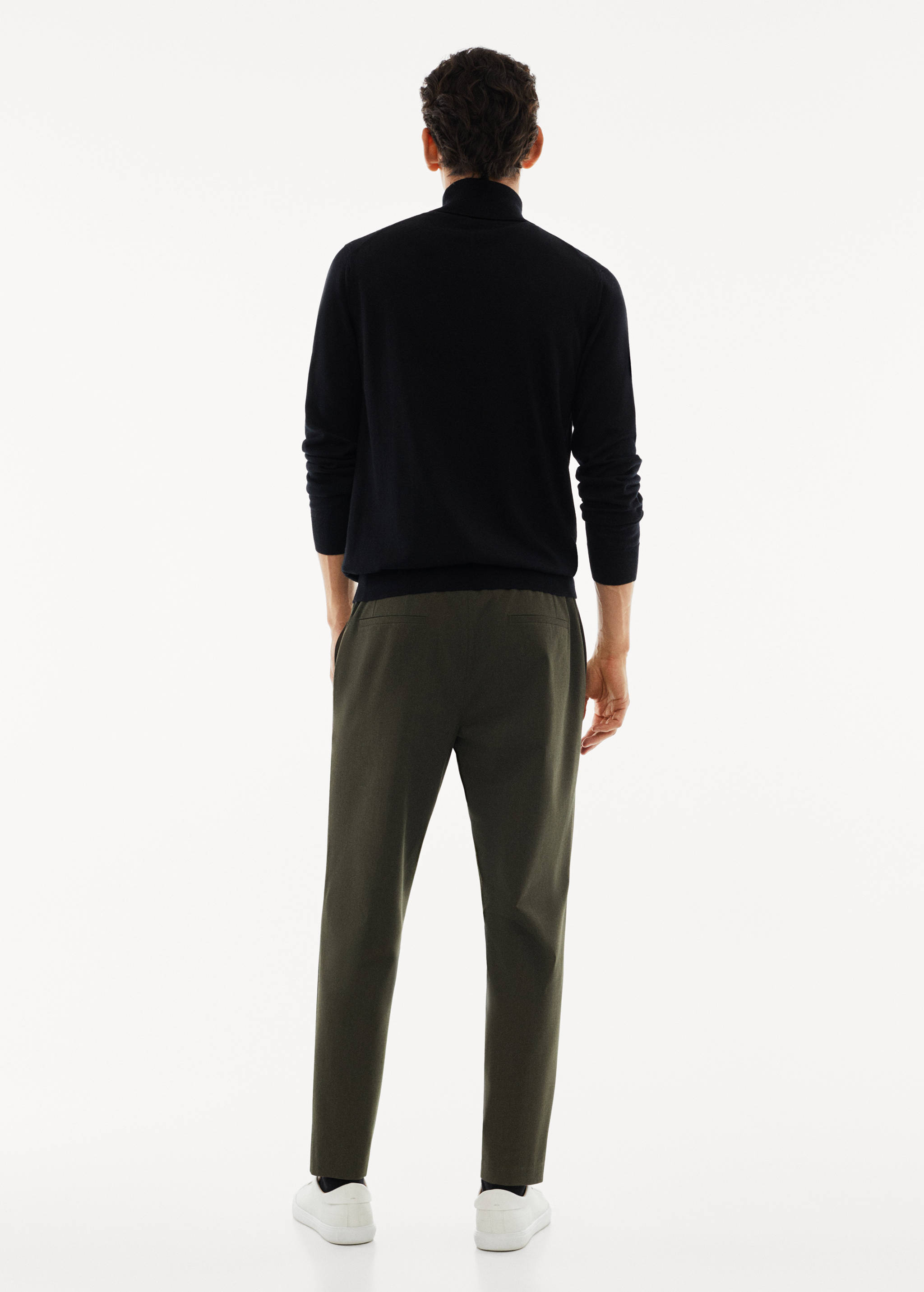 100% merino wool turtleneck sweater - Reverse of the article