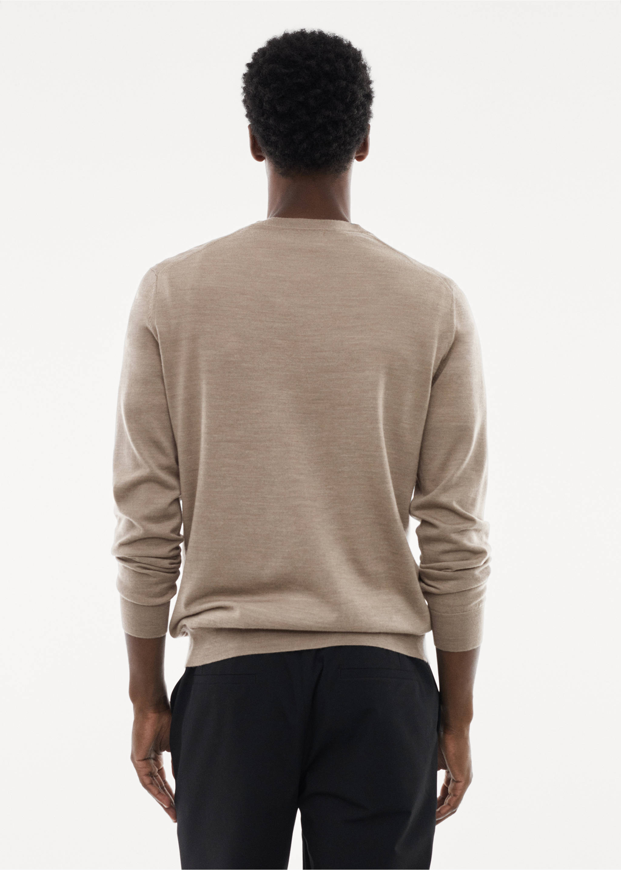 Pull-over 100 % laine mérinos col V - Verso de l’article, Sable. Ref: 57004767-00.