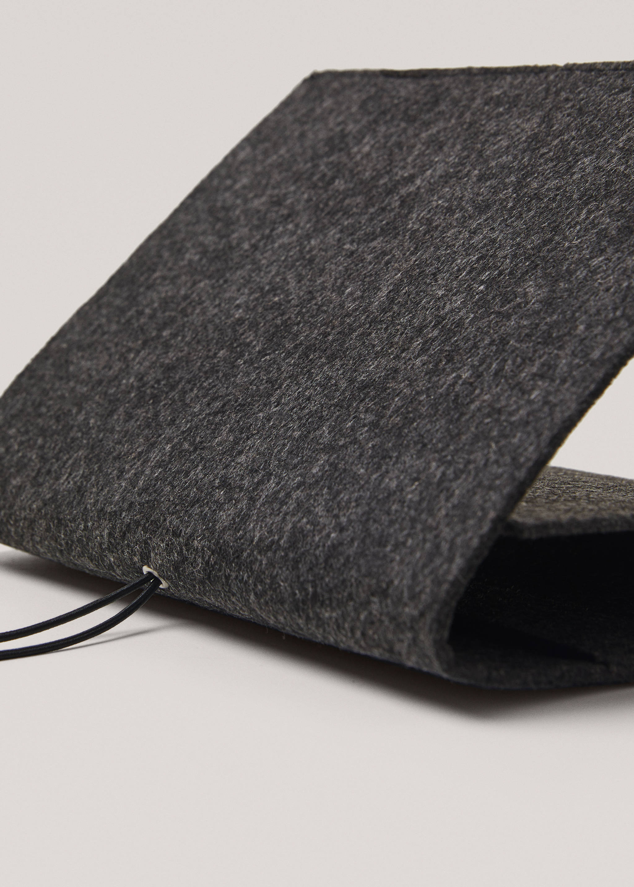 Felt document case - Details of the article 2