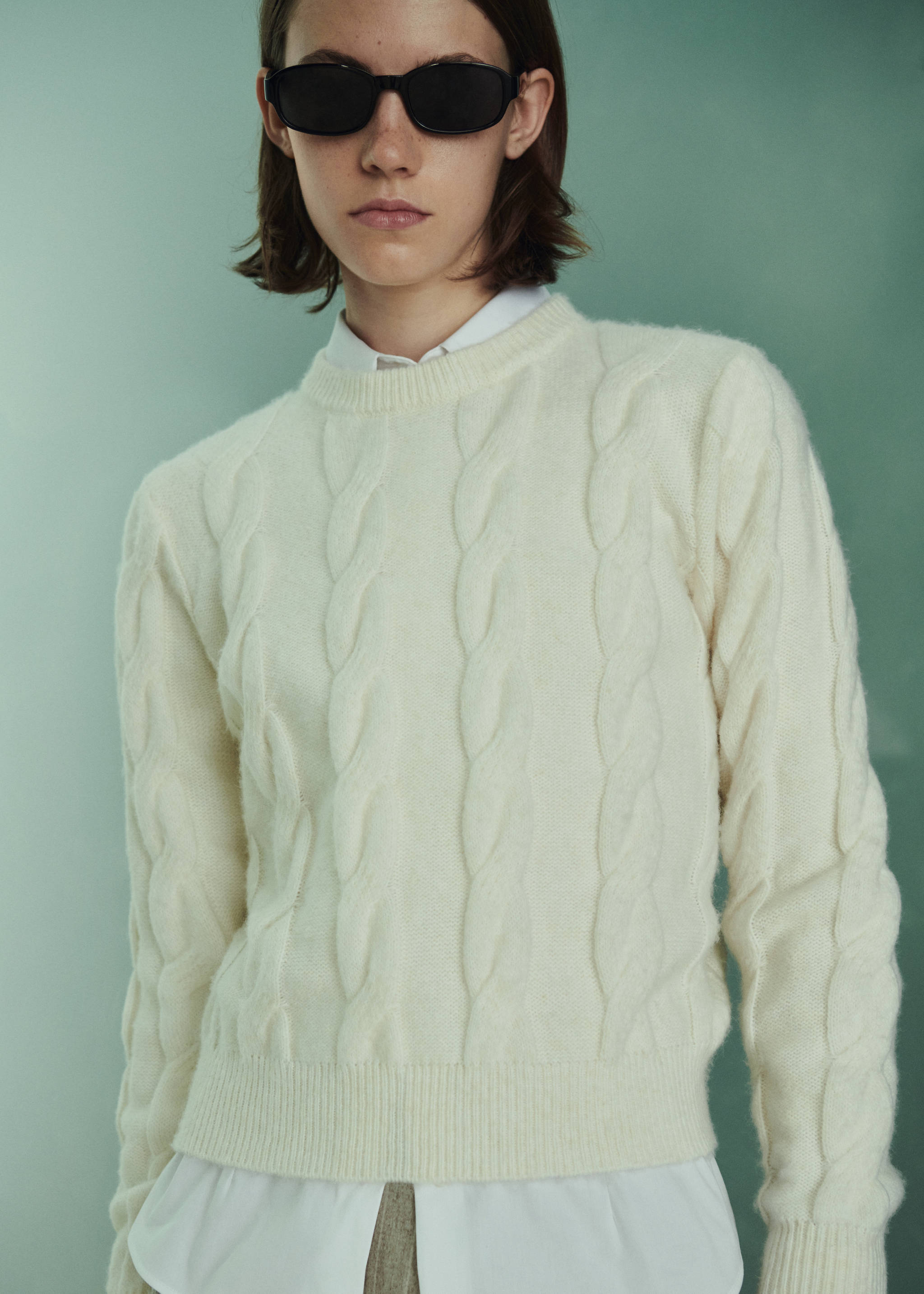 Cable-knit sweater - Details of the article 6