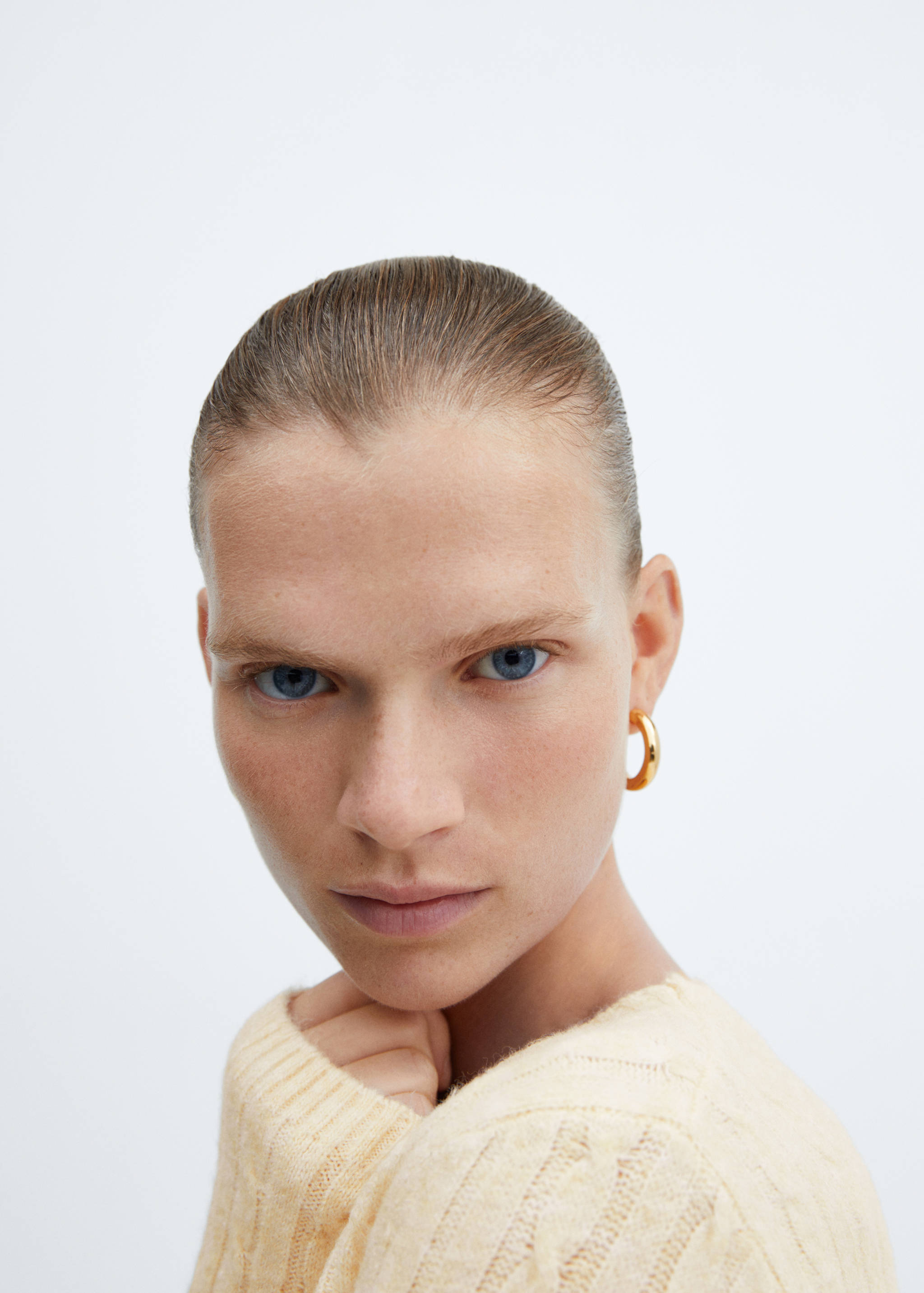 Cable-knit sweater - Details of the article 1