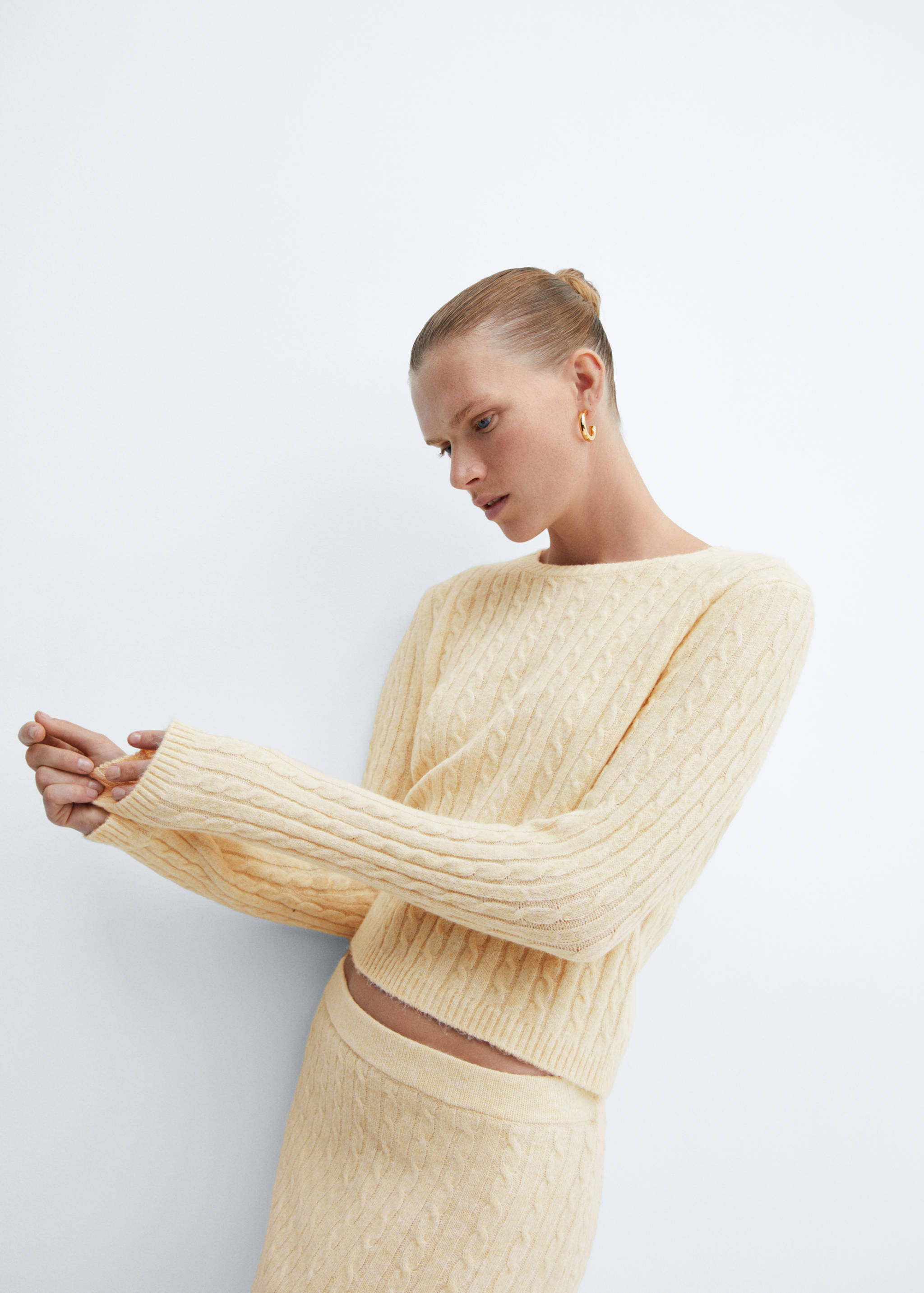 Cable-knit sweater - Details of the article 2