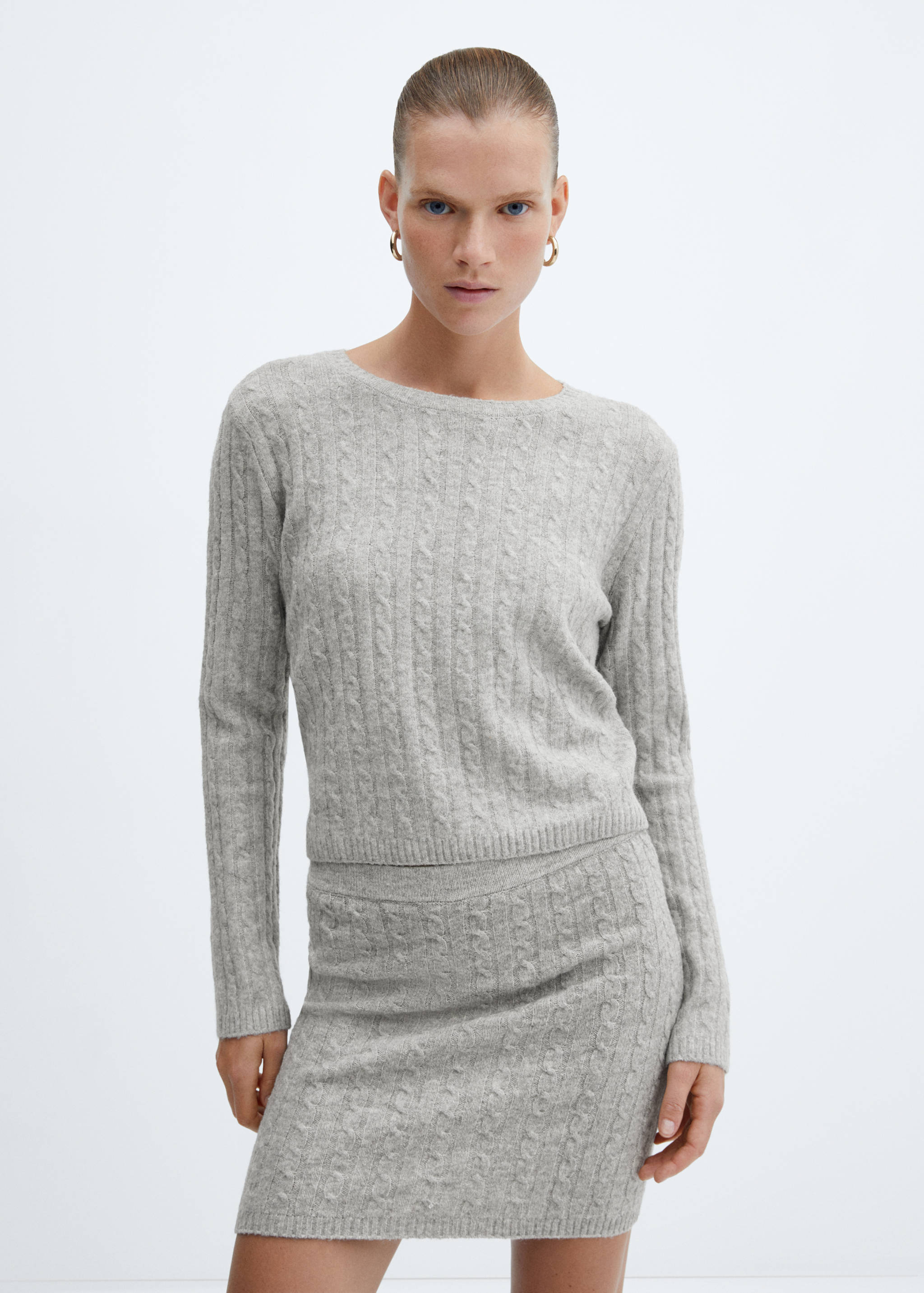 Cable-knit sweater - Medium plane