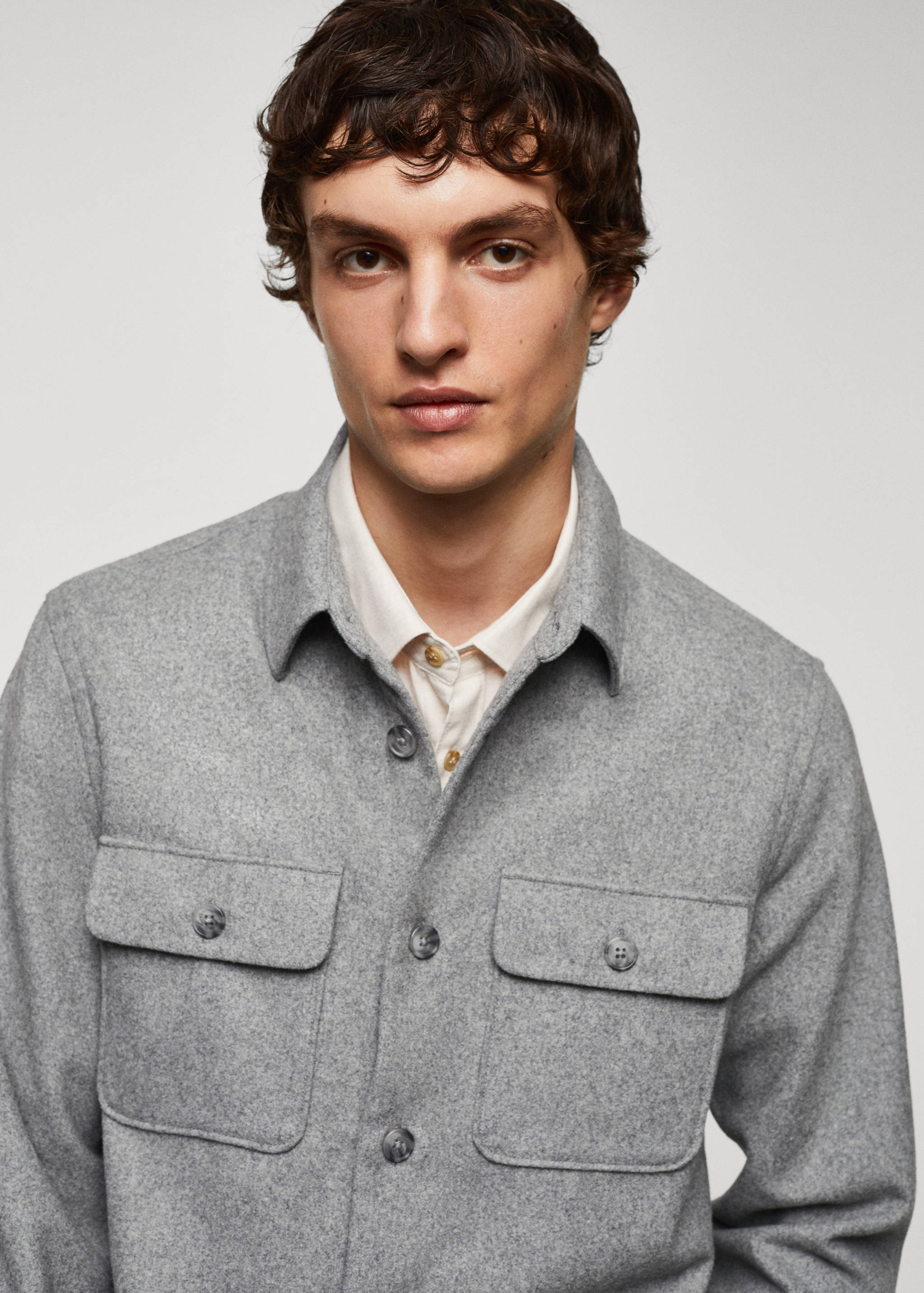 Wool overshirt with pockets - Details of the article 1