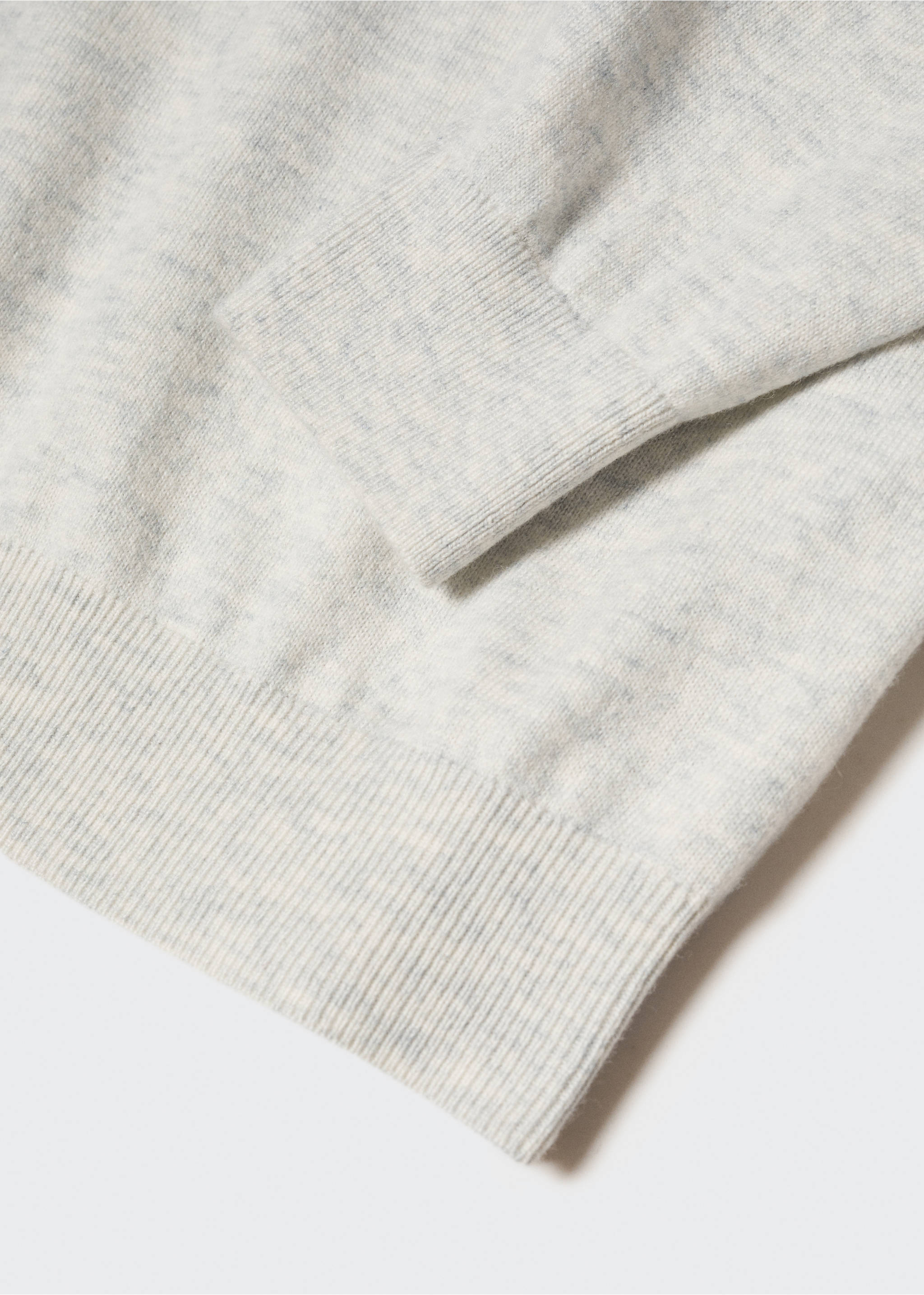 Jersey punto fino mezcla de lana - Detalle del artículo 8, Gris claro vigoré. Ref: 57005962-00.