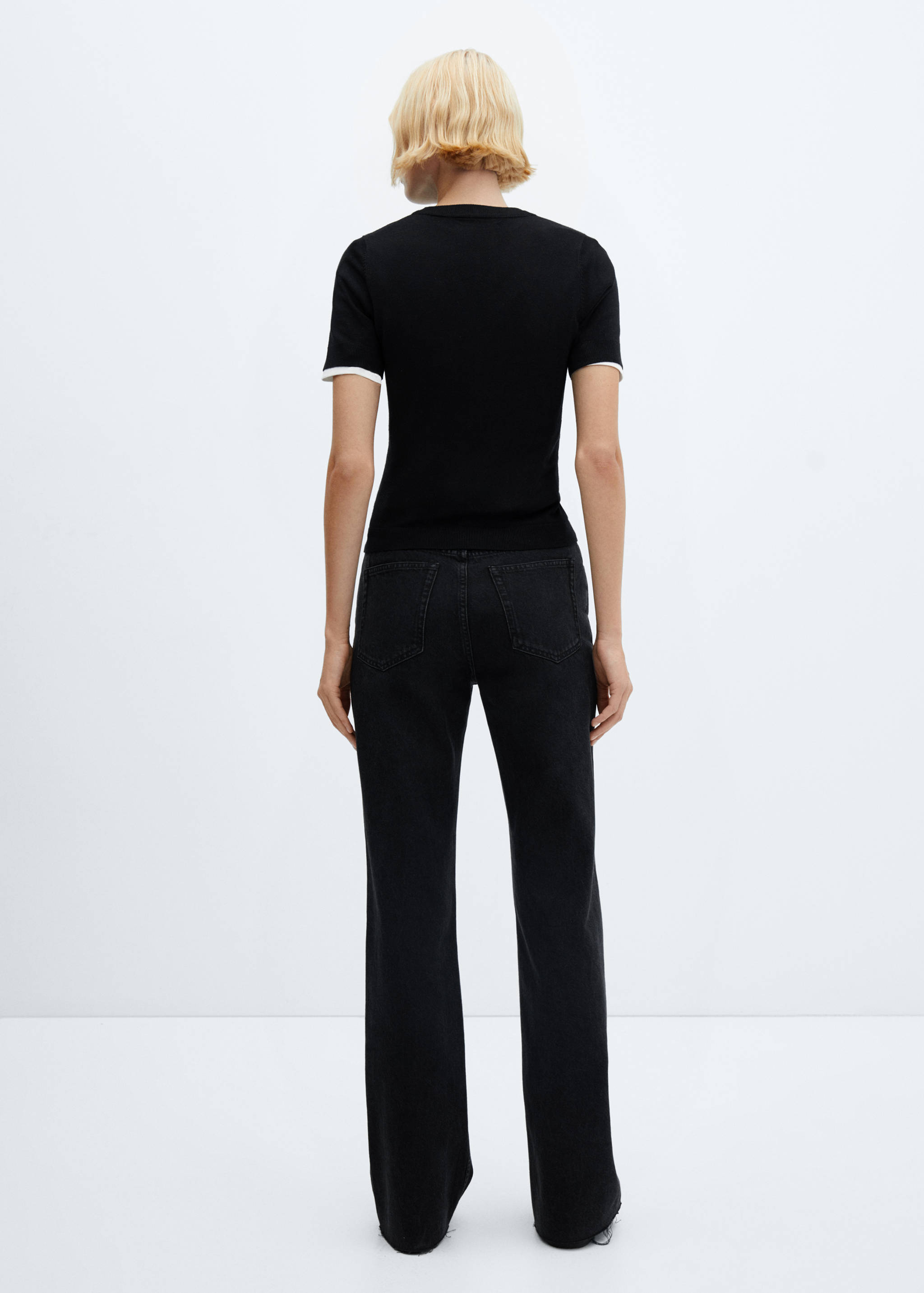 Wide leg mid-rise jeans - Reverse of the article