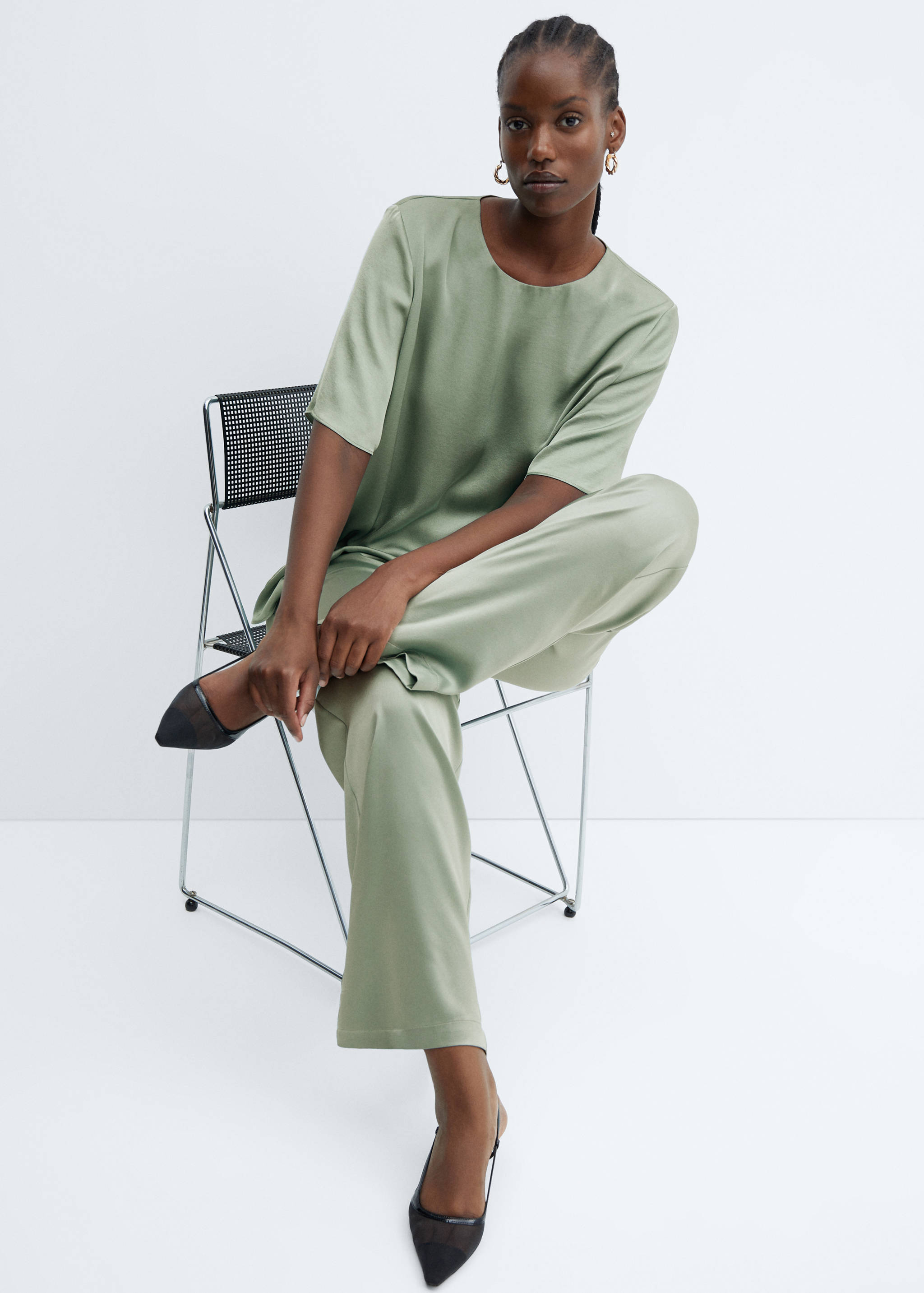 Satin pants with elastic waist - Details of the article 4
