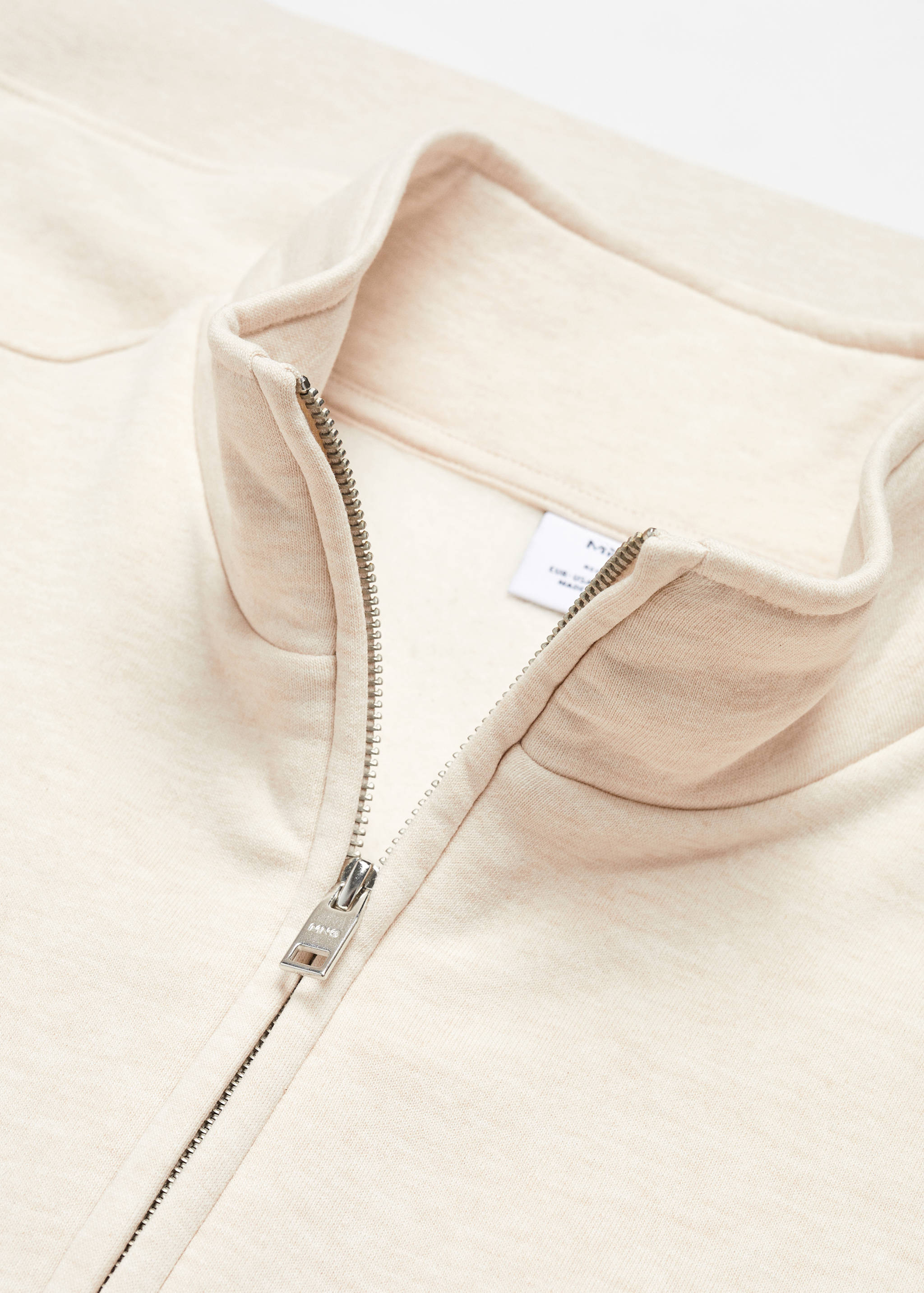 بلوزة قطنية بسحاب عند الرقبة - تفاصيل المنتج 8