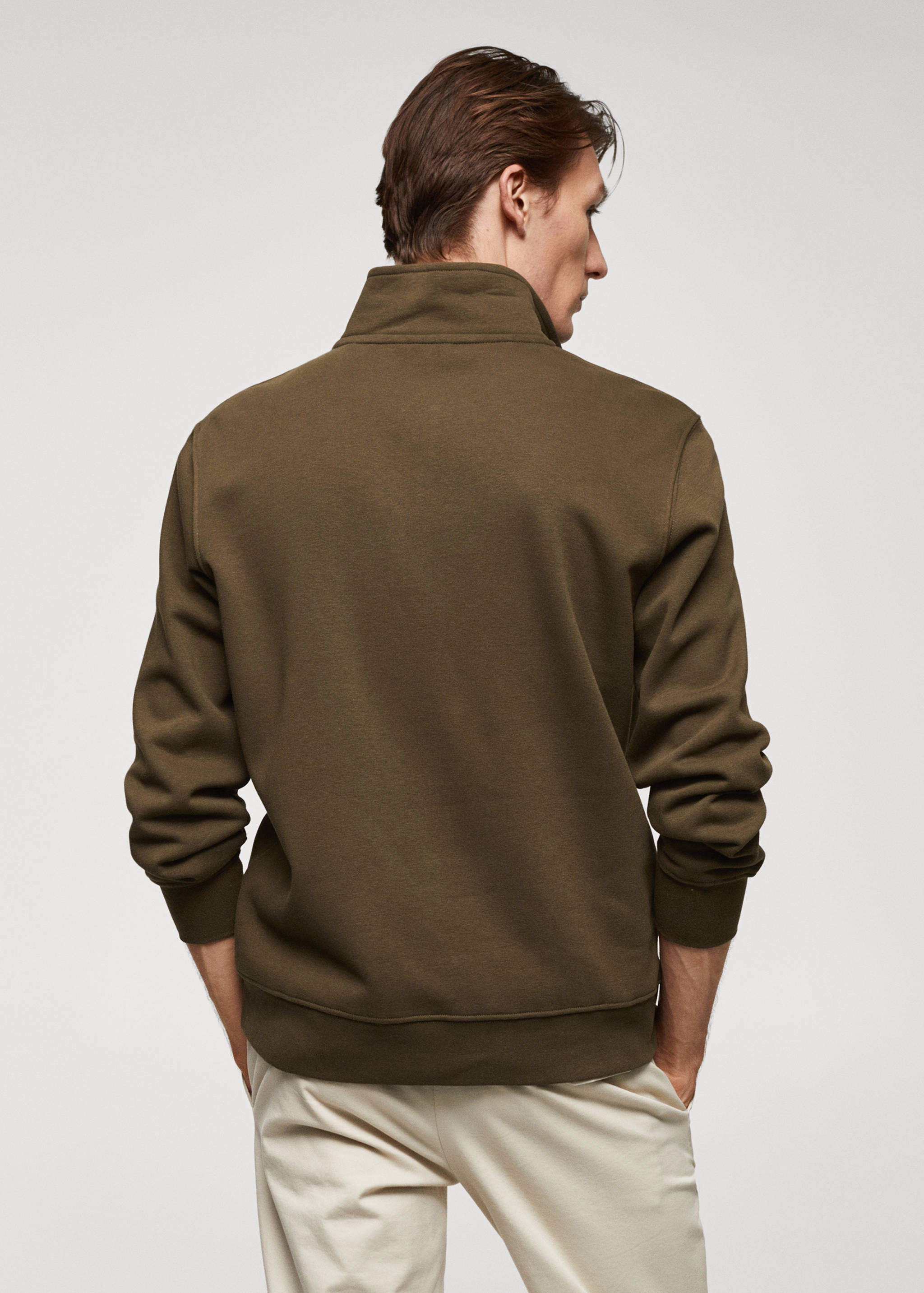 بلوزة قطنية بسحاب عند الرقبة - الجهة الخلفية للمنتج