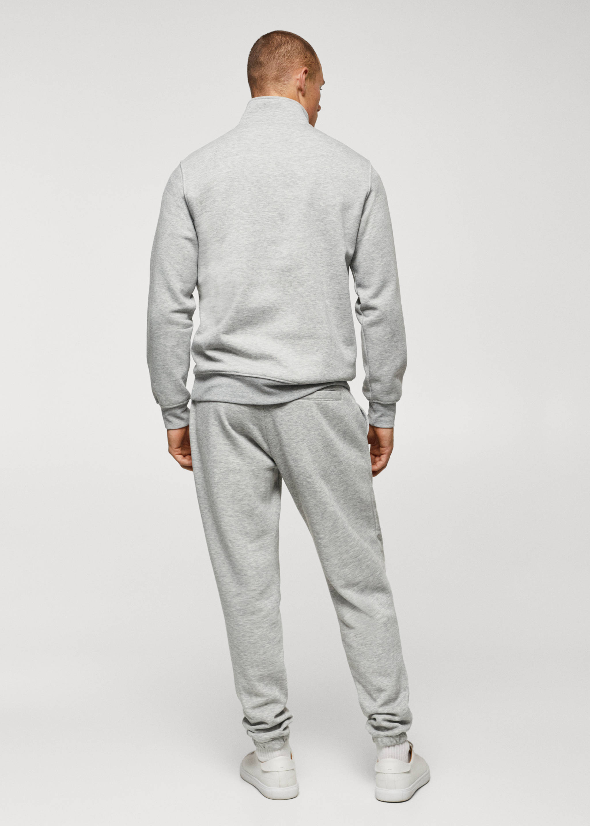 بلوزة قطنية بسحاب عند الرقبة - الجهة الخلفية للمنتج