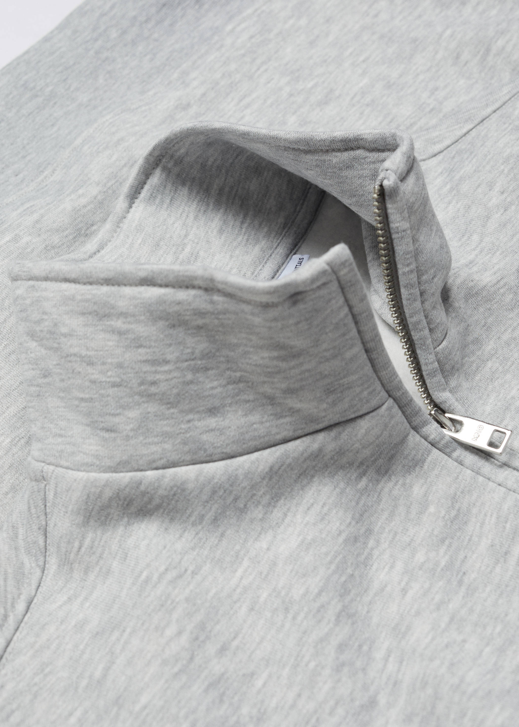 بلوزة قطنية بسحاب عند الرقبة - تفاصيل المنتج 8