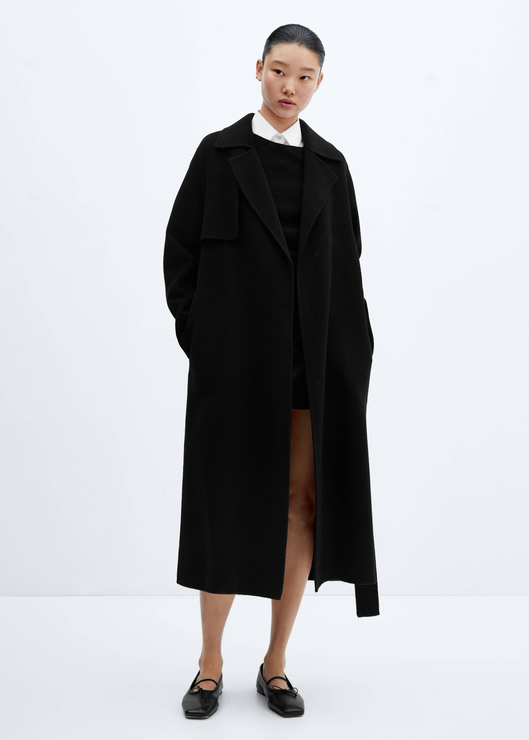 Handmade wool coat with belt - General plane