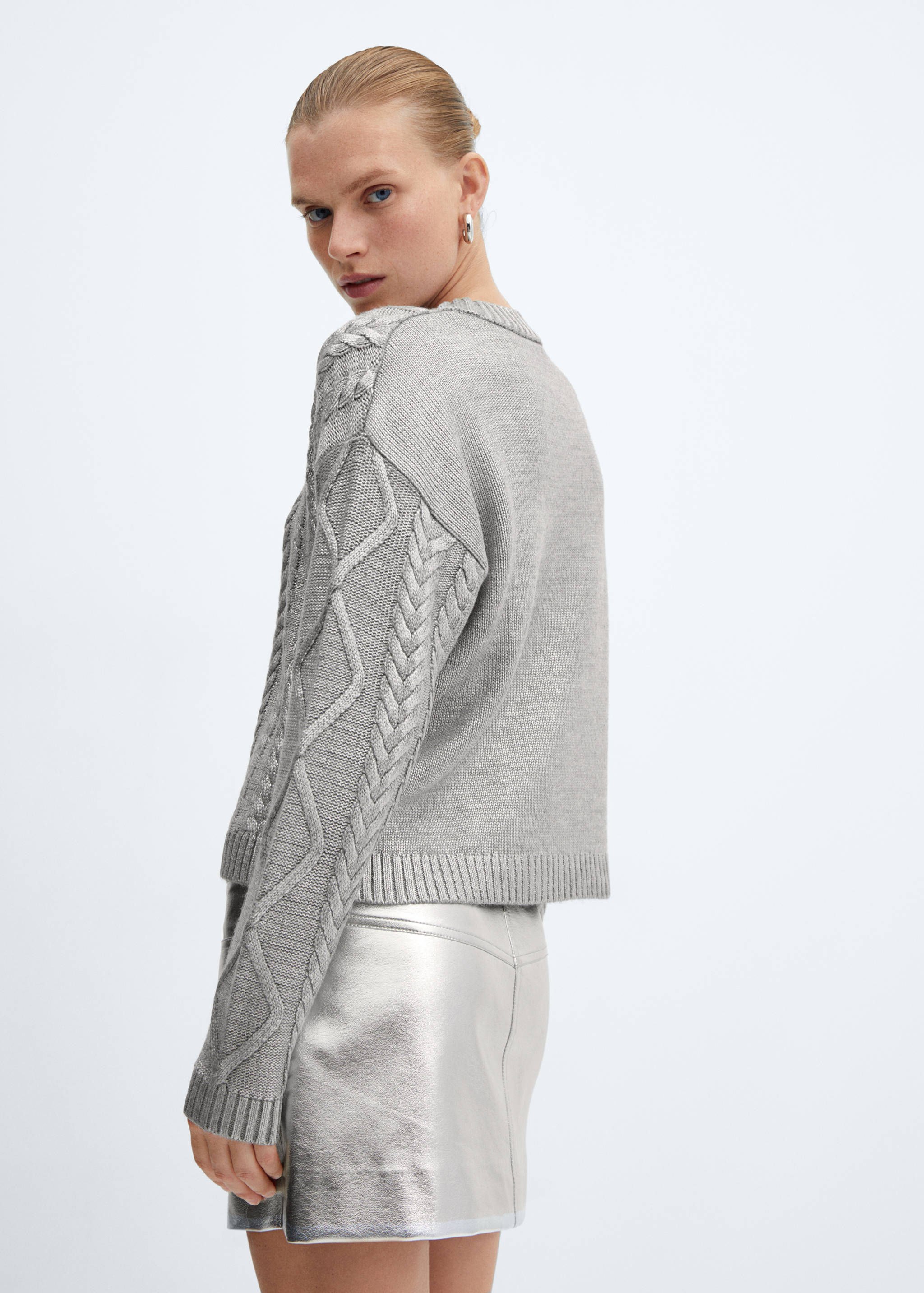 Pull-over torsadé foil - Verso de l’article