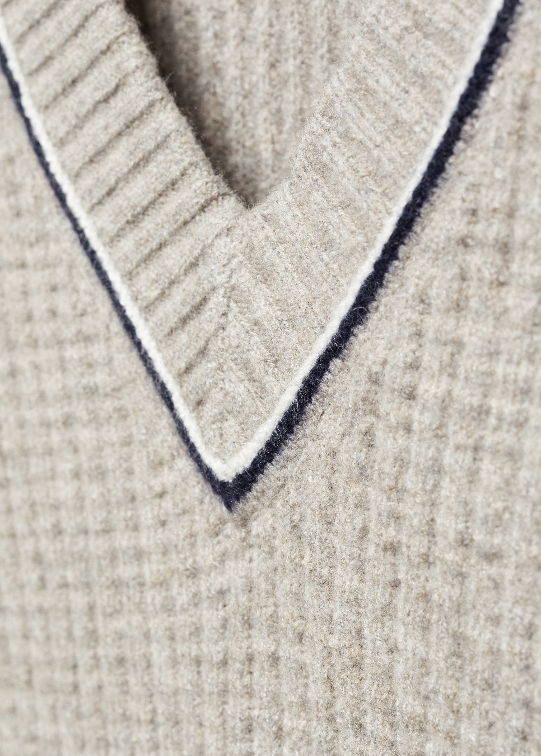 Pull-over col en V structuré - Détail de l'article 8