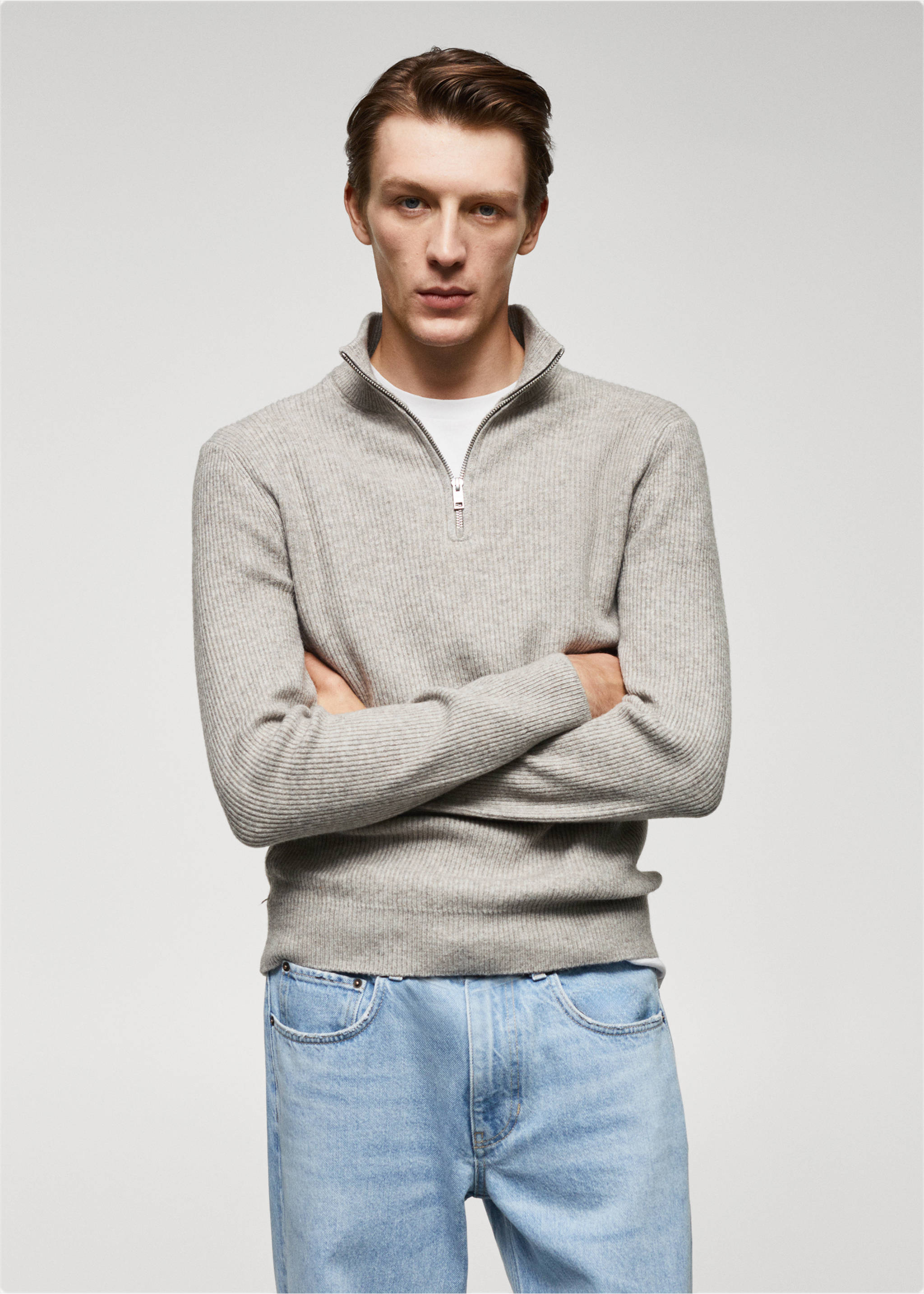 Ribbed sweater with zip - Medium plane, Sand. Ref: 57007728-00.