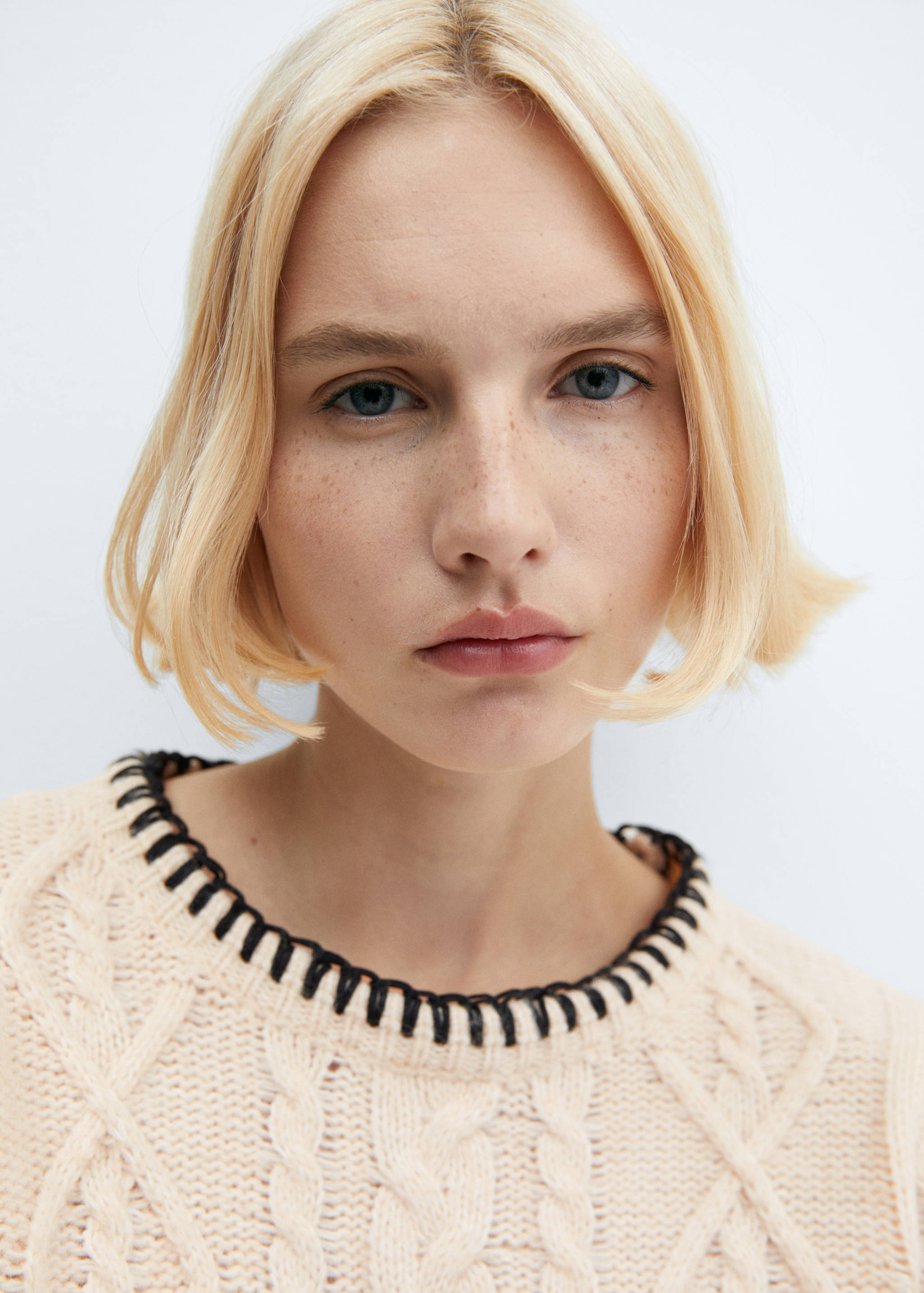 Pull-over torsades liserés contrastés - Détail de l'article 1