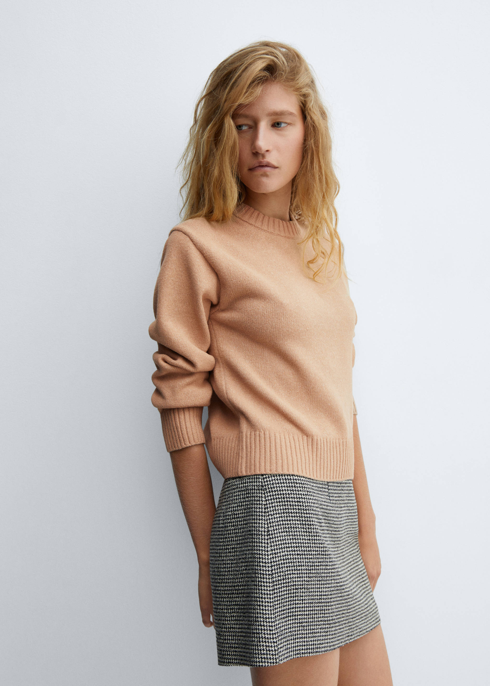 Round-neck knitted sweater - Details of the article 2