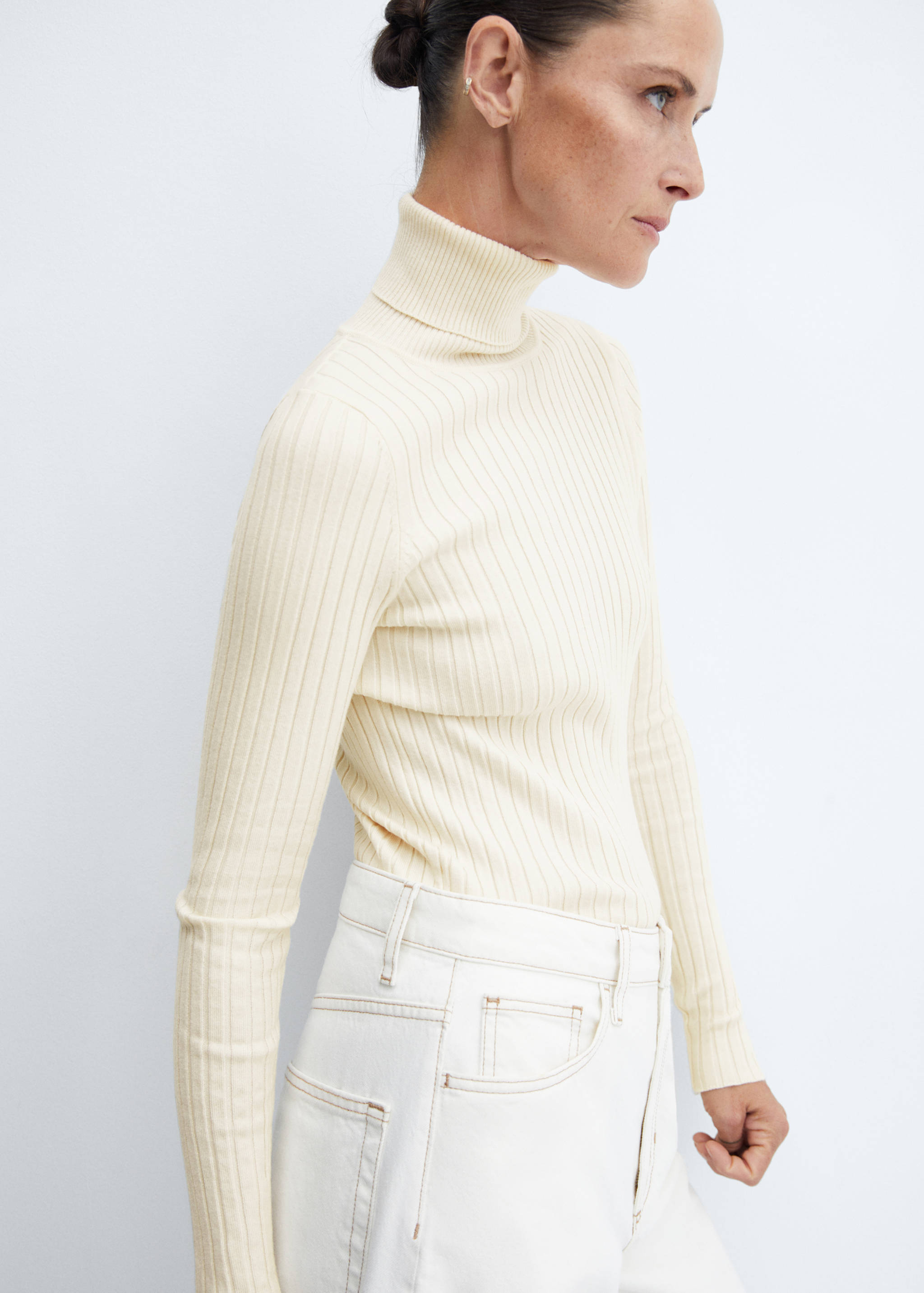 Turtleneck ribbed sweater - Details of the article 2