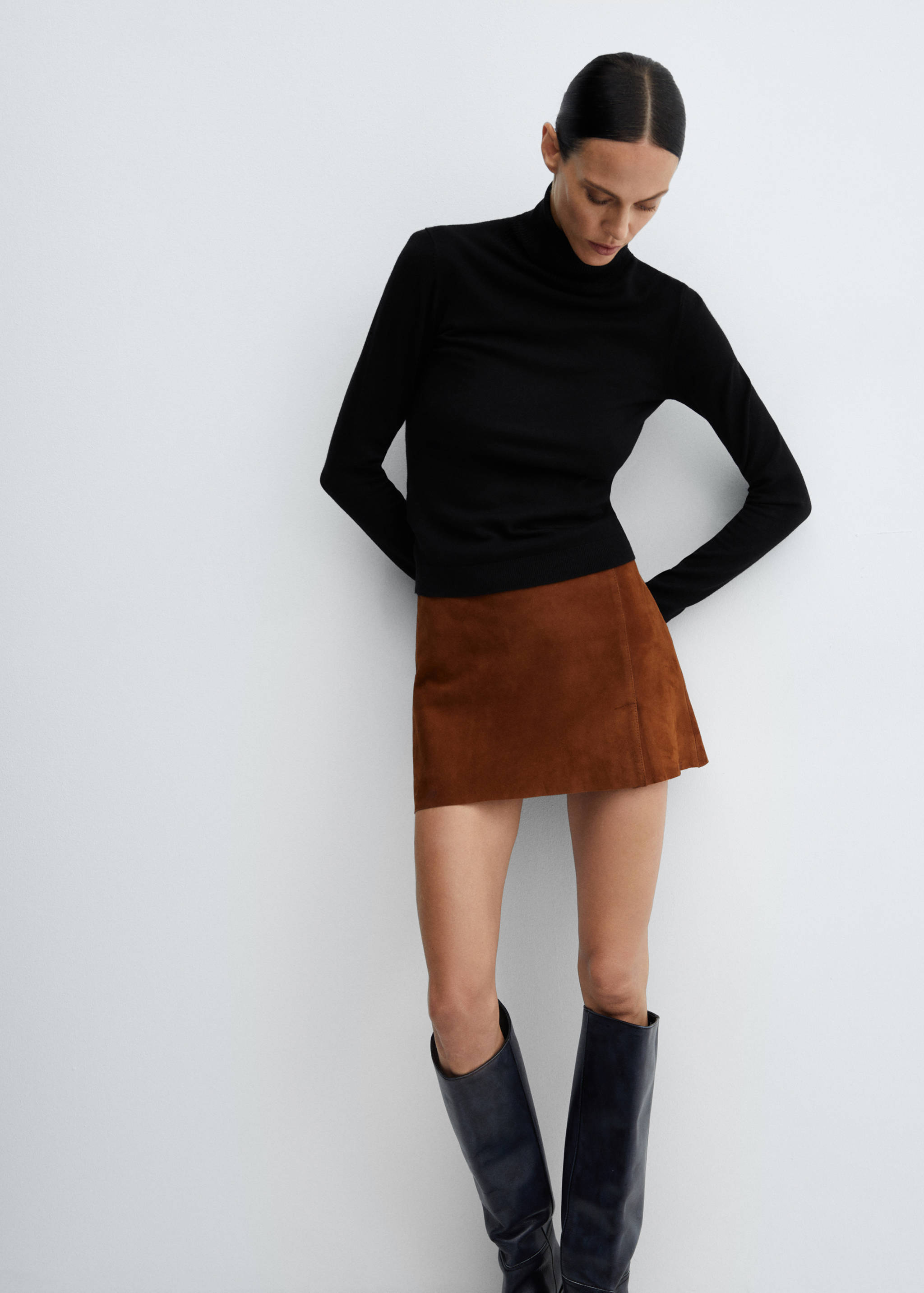 Fine-knit turtleneck sweater - Details of the article 2