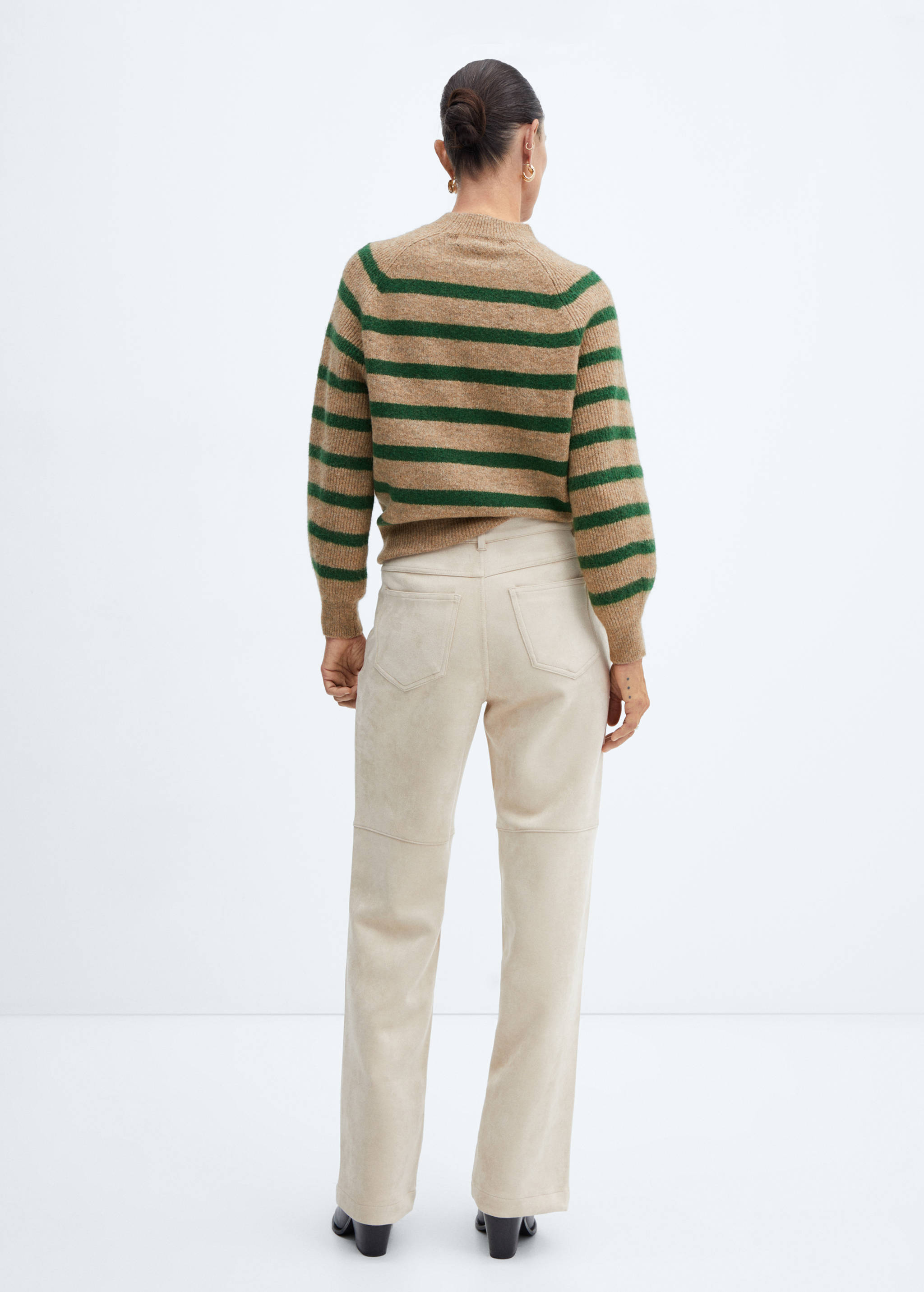 Round-neck striped sweater - Reverse of the article