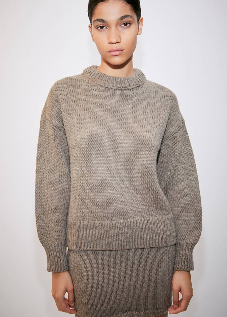 Puffed-sleeved wool sweater — Brown