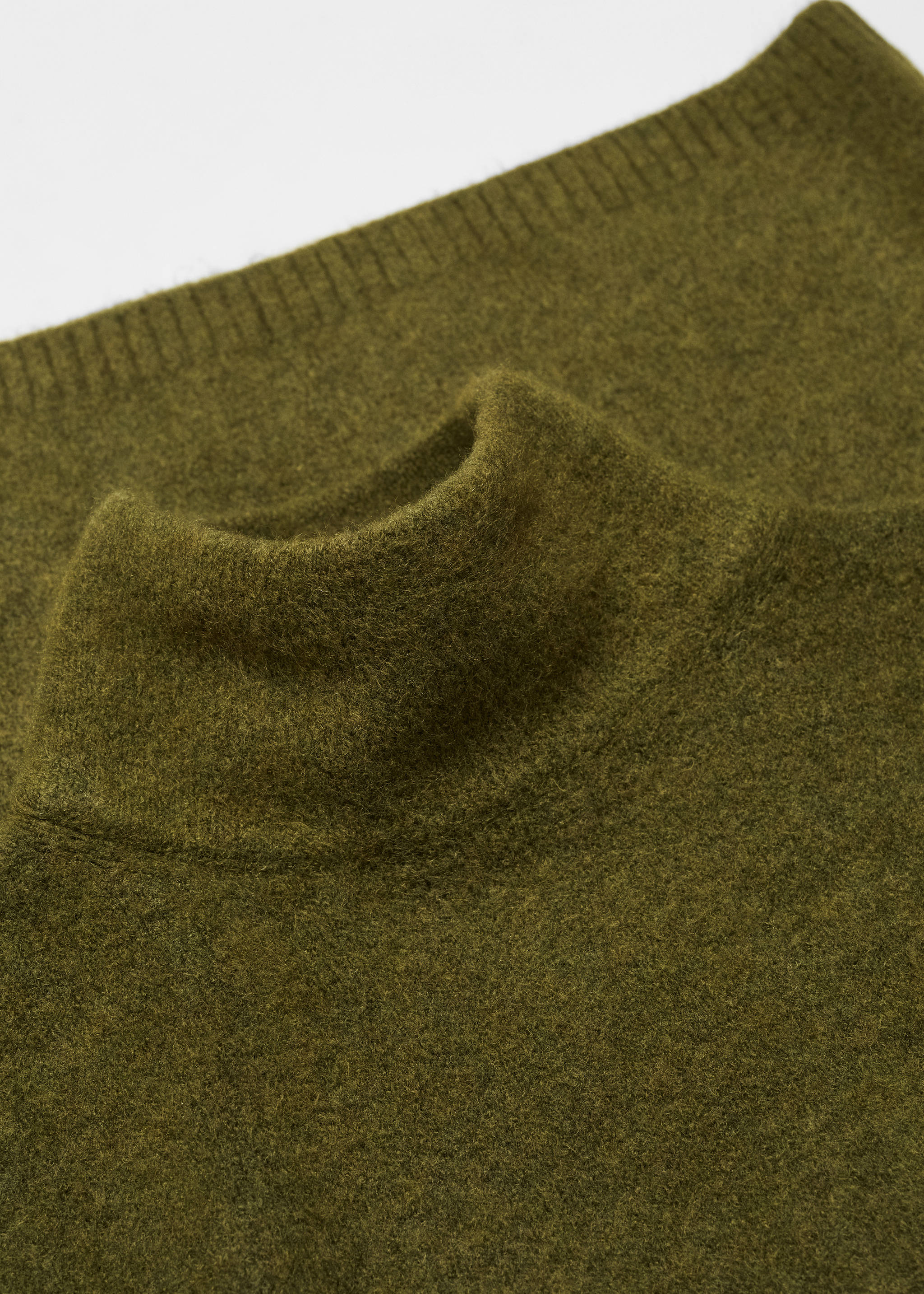 Turtleneck knit sweater - Details of the article 8