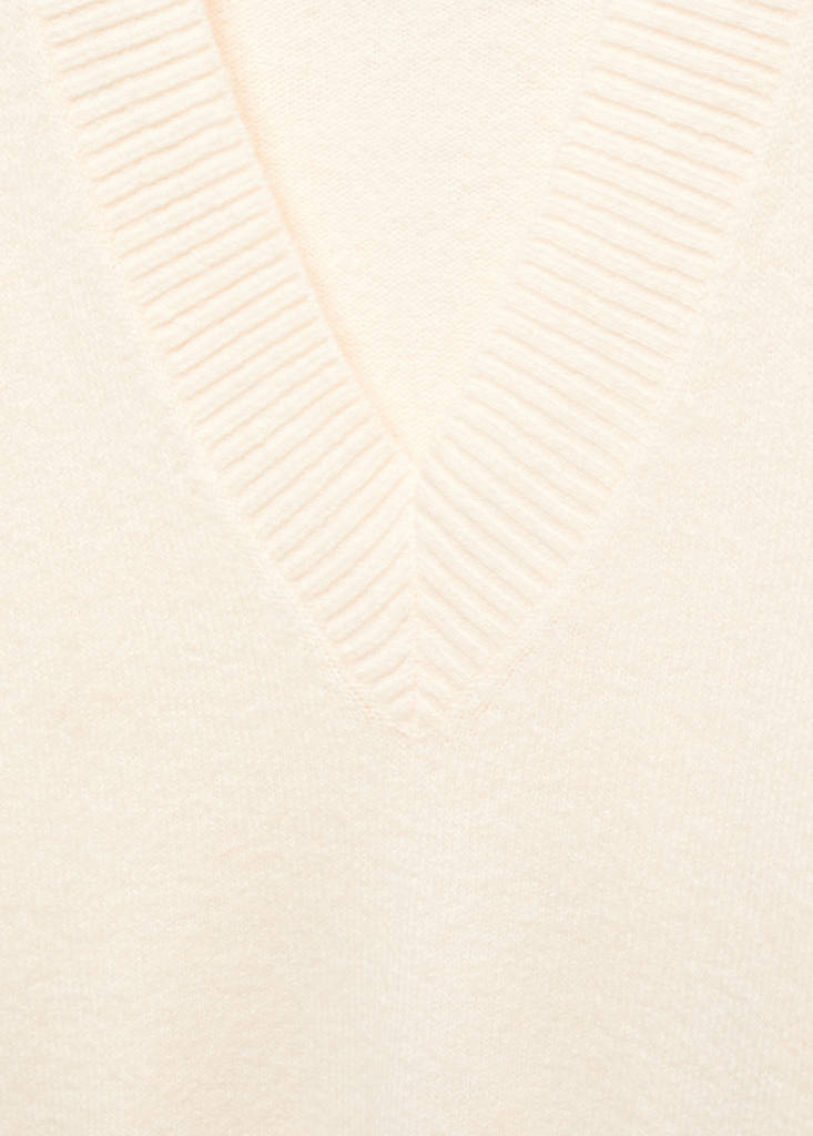 Oversized V-neck sweater — Ecru