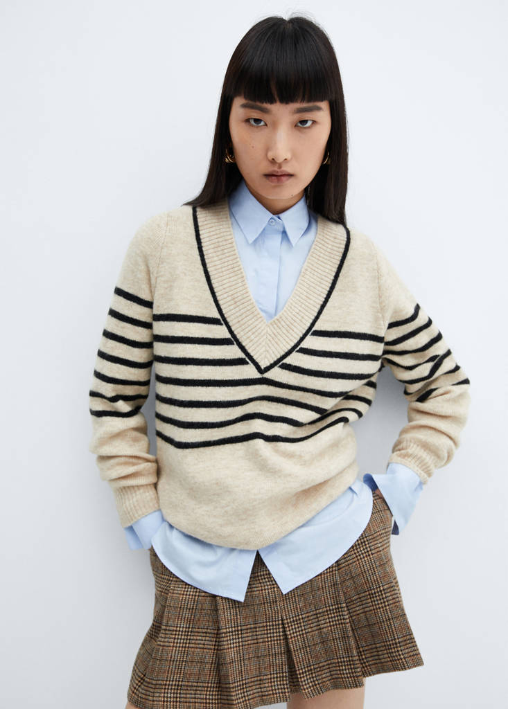 V-neck striped sweater — Sand