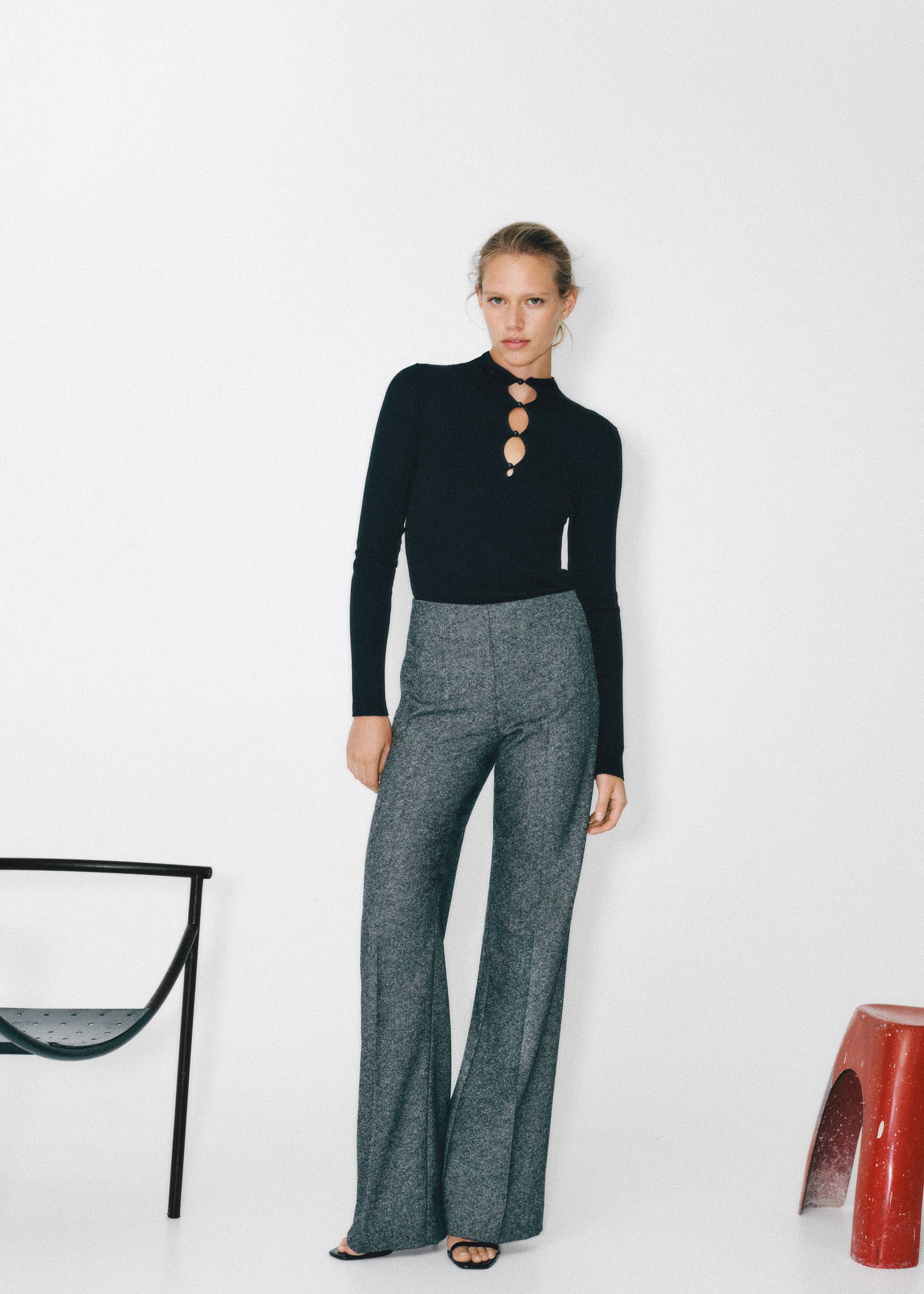 Ribbed sweater with buttons - Details of the article 6