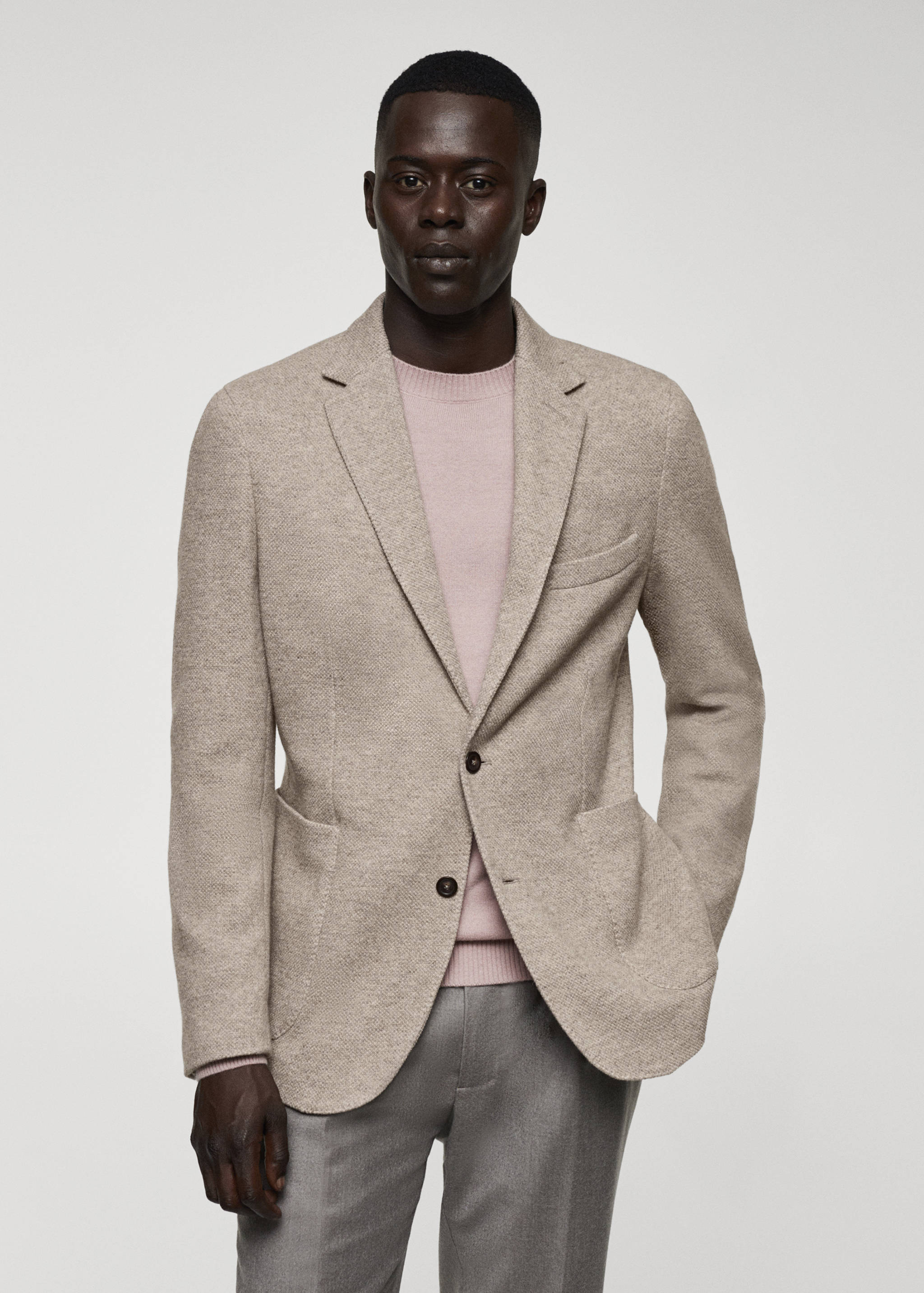 Трикотажный пиджак из чистой шерсти - Средний план