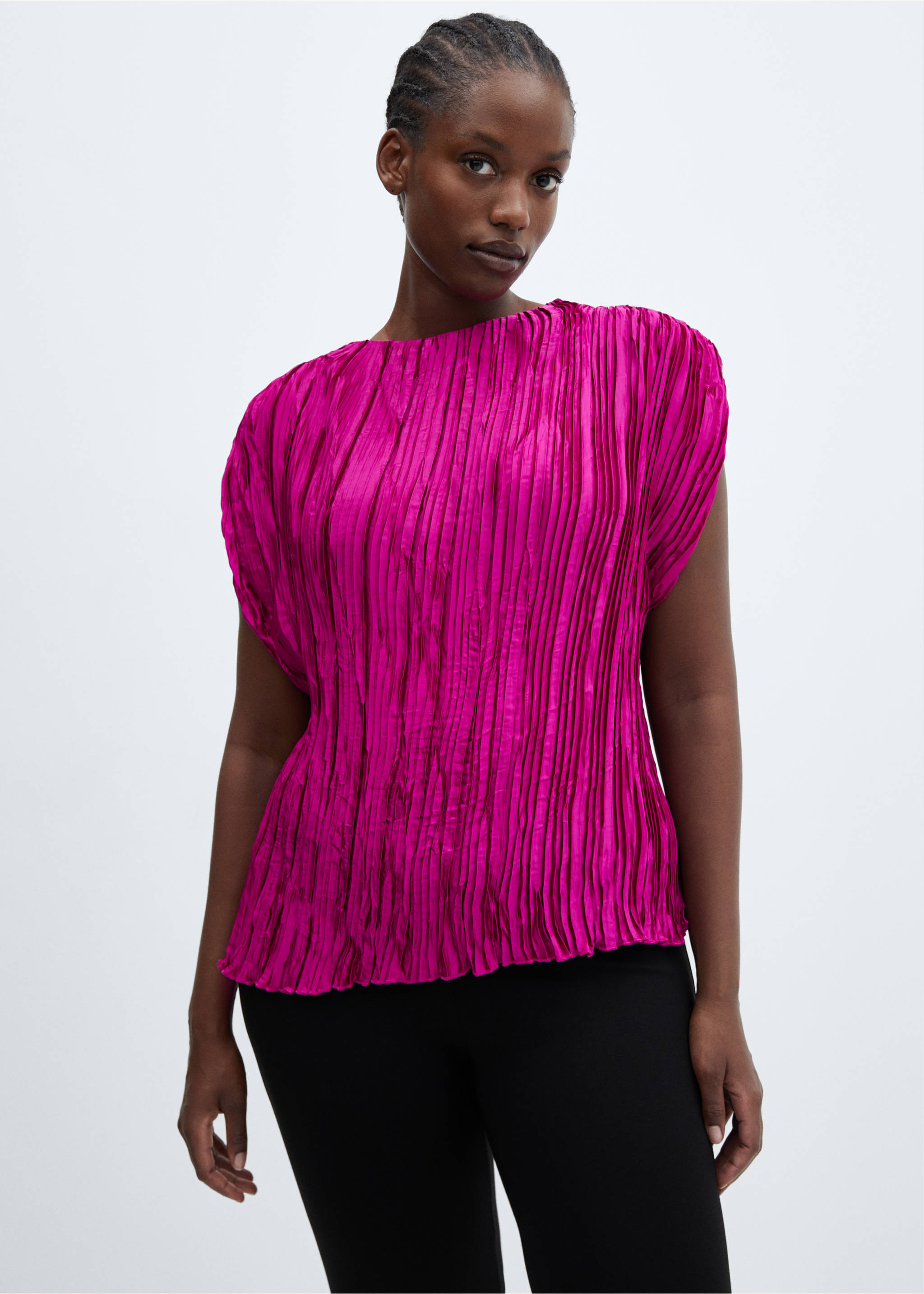 Blouse plissée satinée - Détail de l'article 5, Fuchsia. Ref: 57009101-00.