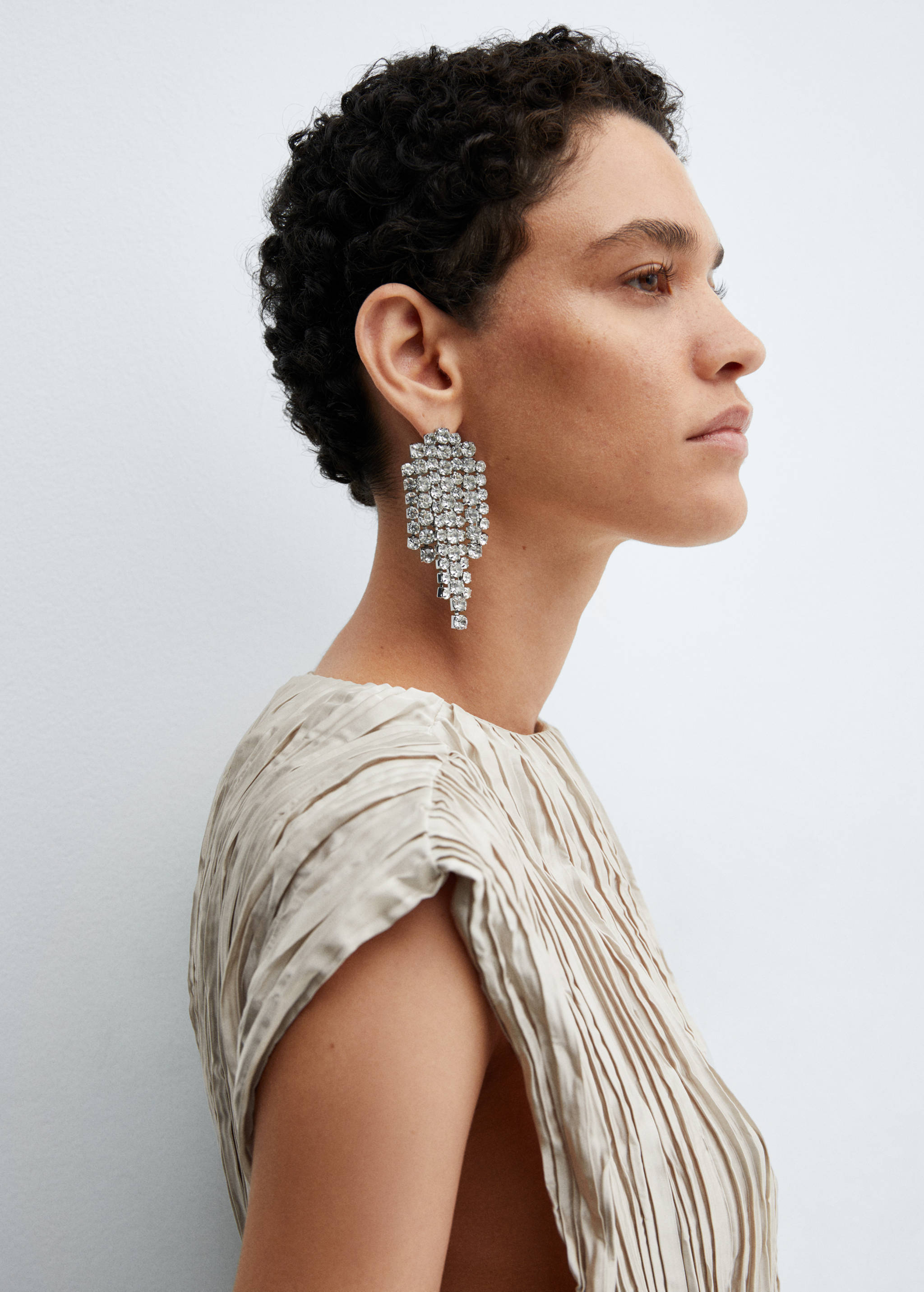 Satin pleated blouse - Details of the article 1