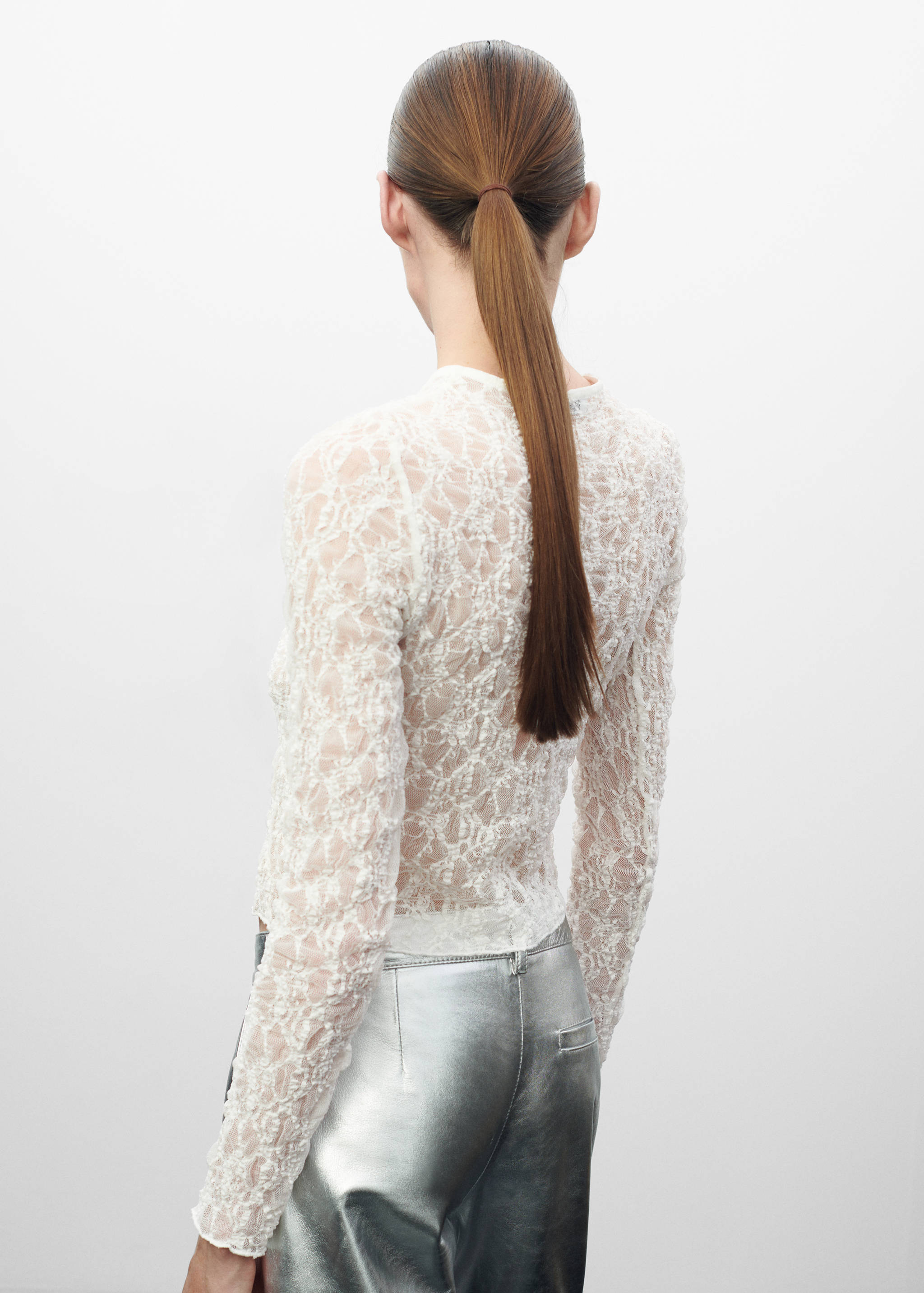 Long sleeve lace T-shirt - Reverse of the article
