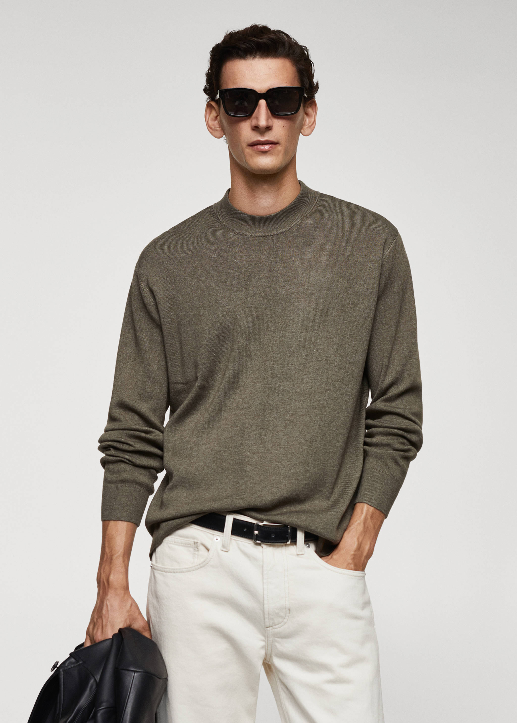 Pull-over laine col montant - Plan moyen