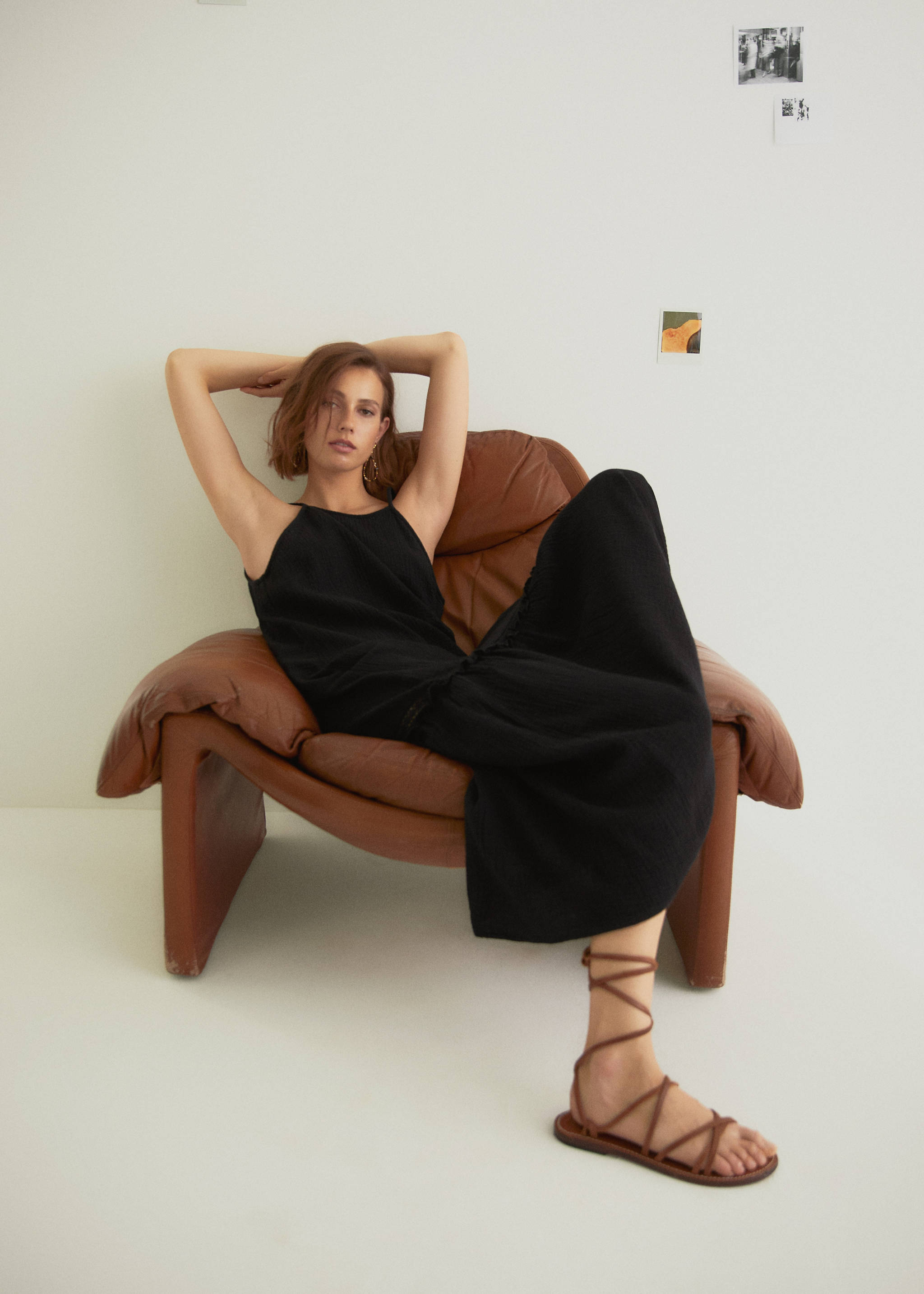 Кожаные сандалии с ремешками - Общий план