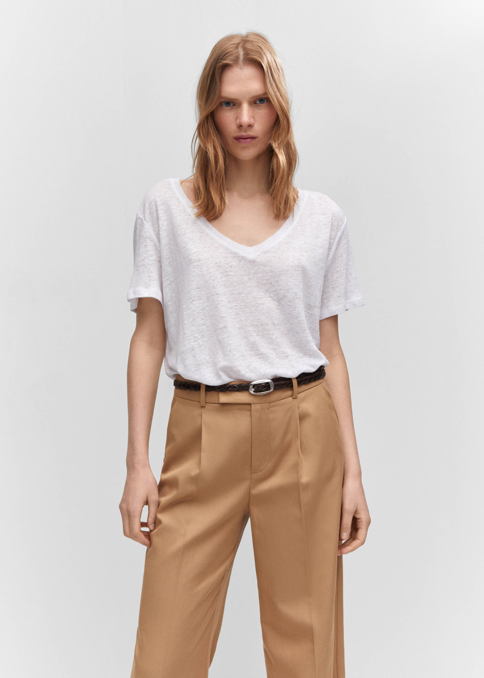 V-neck linen t-shirt - Medium plane
