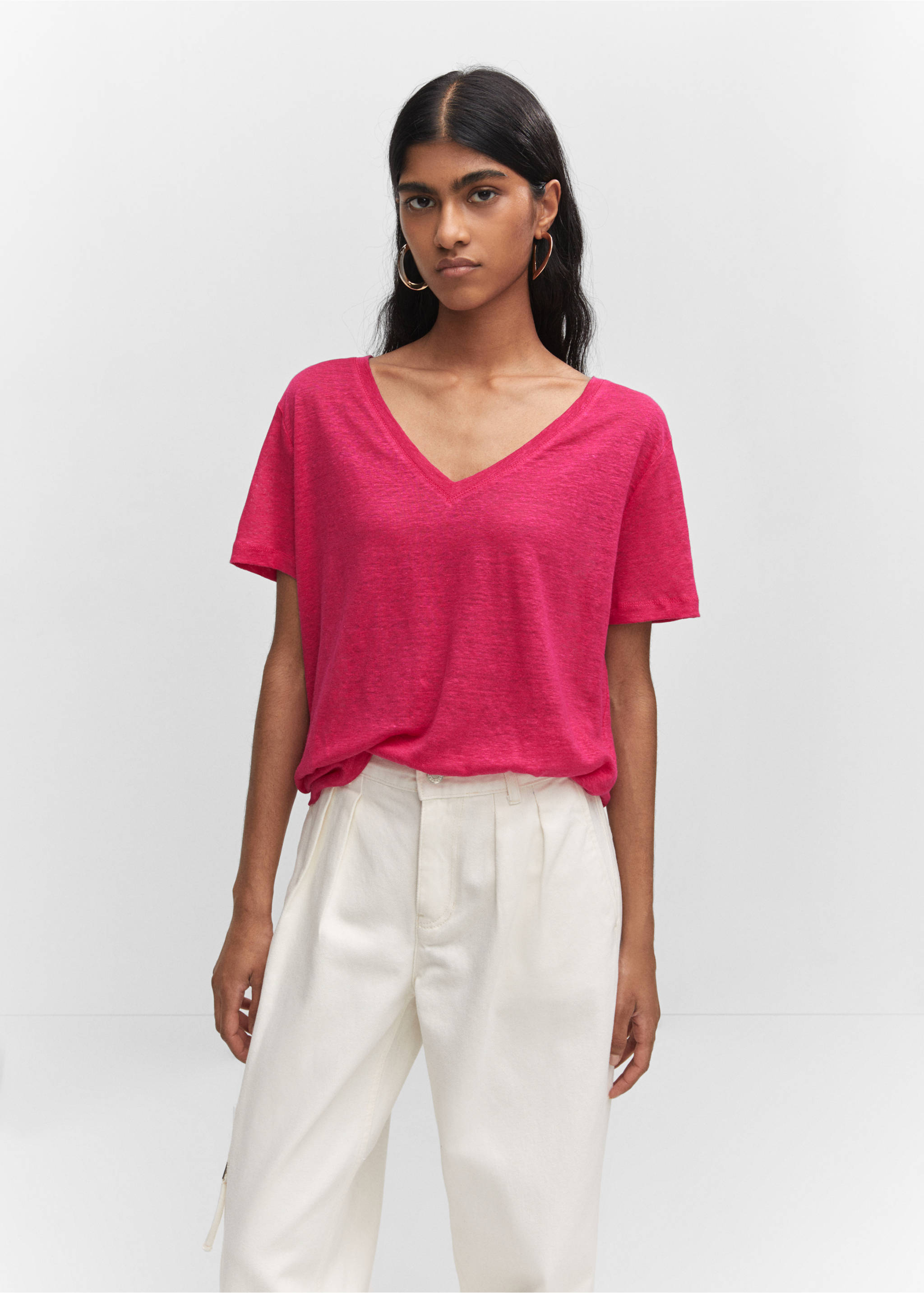 V-neck linen t-shirt - Medium plane, Fuchsia. Ref: 57010263-00.