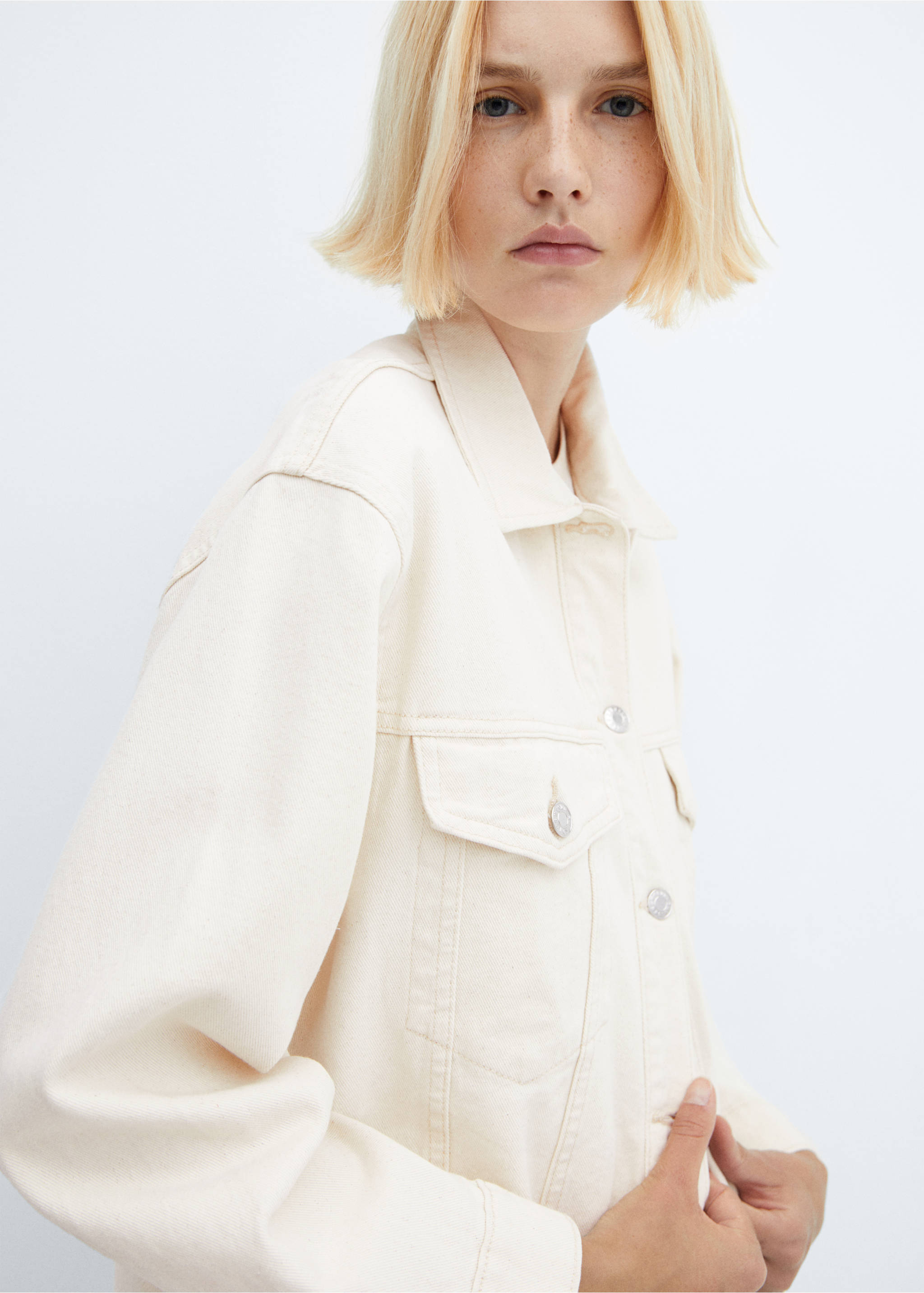 Oversize denim jacket - Details of the article 1, Ecru. Ref: 57010293-00.