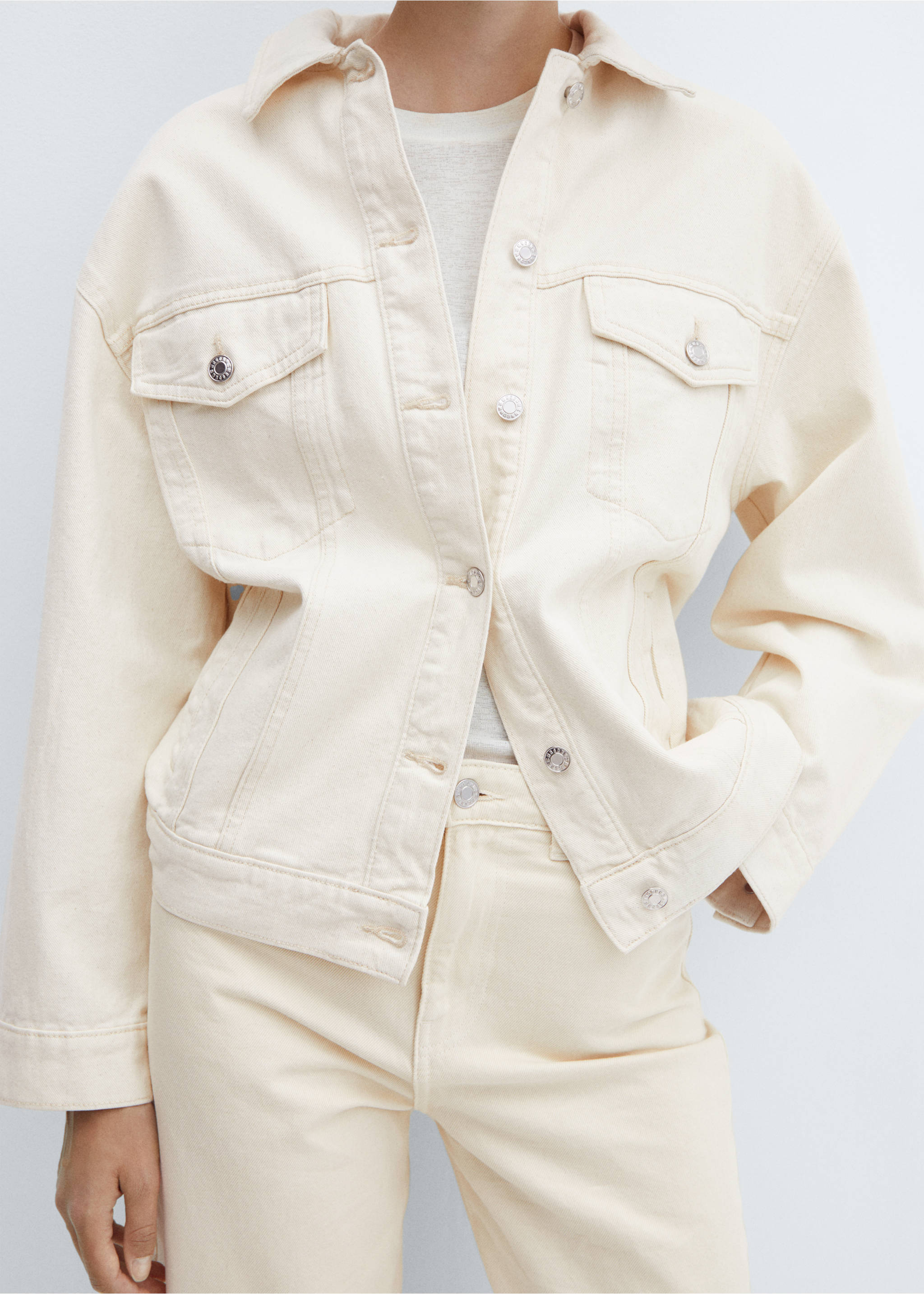 Oversize denim jacket - Details of the article 3, Ecru. Ref: 57010293-00.