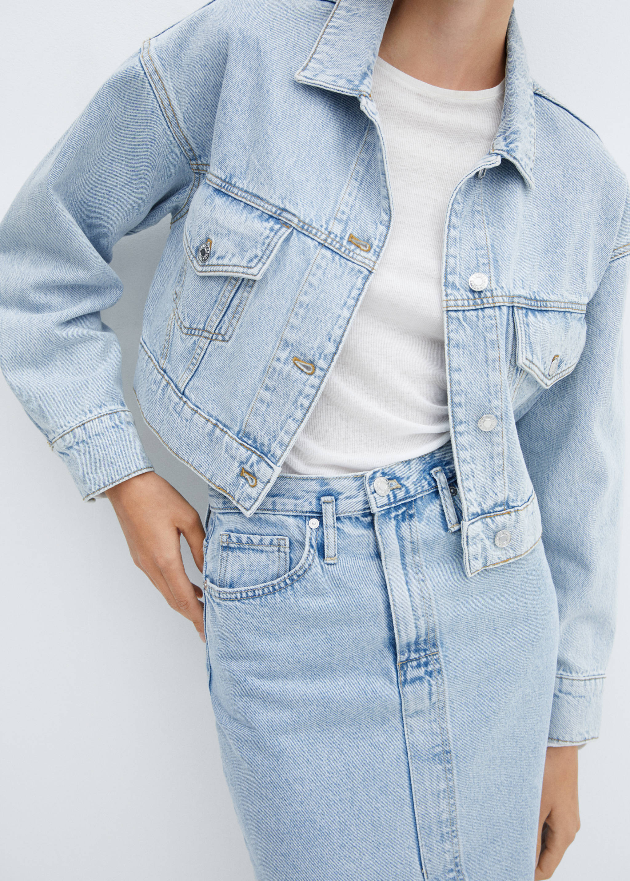 Cropped denim jacket - Details of the article 6
