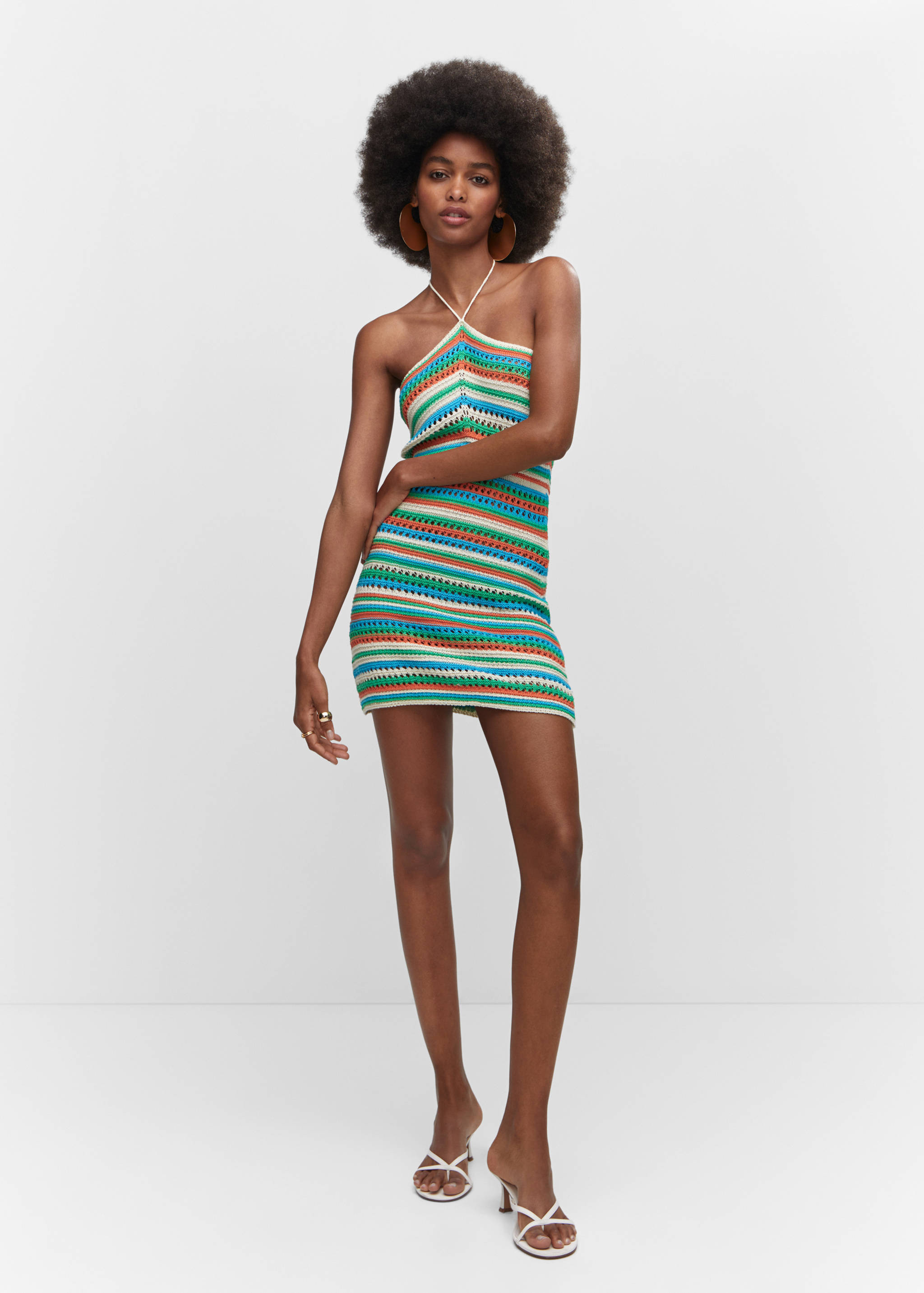 Vestido crochet cuello halter - Plano general