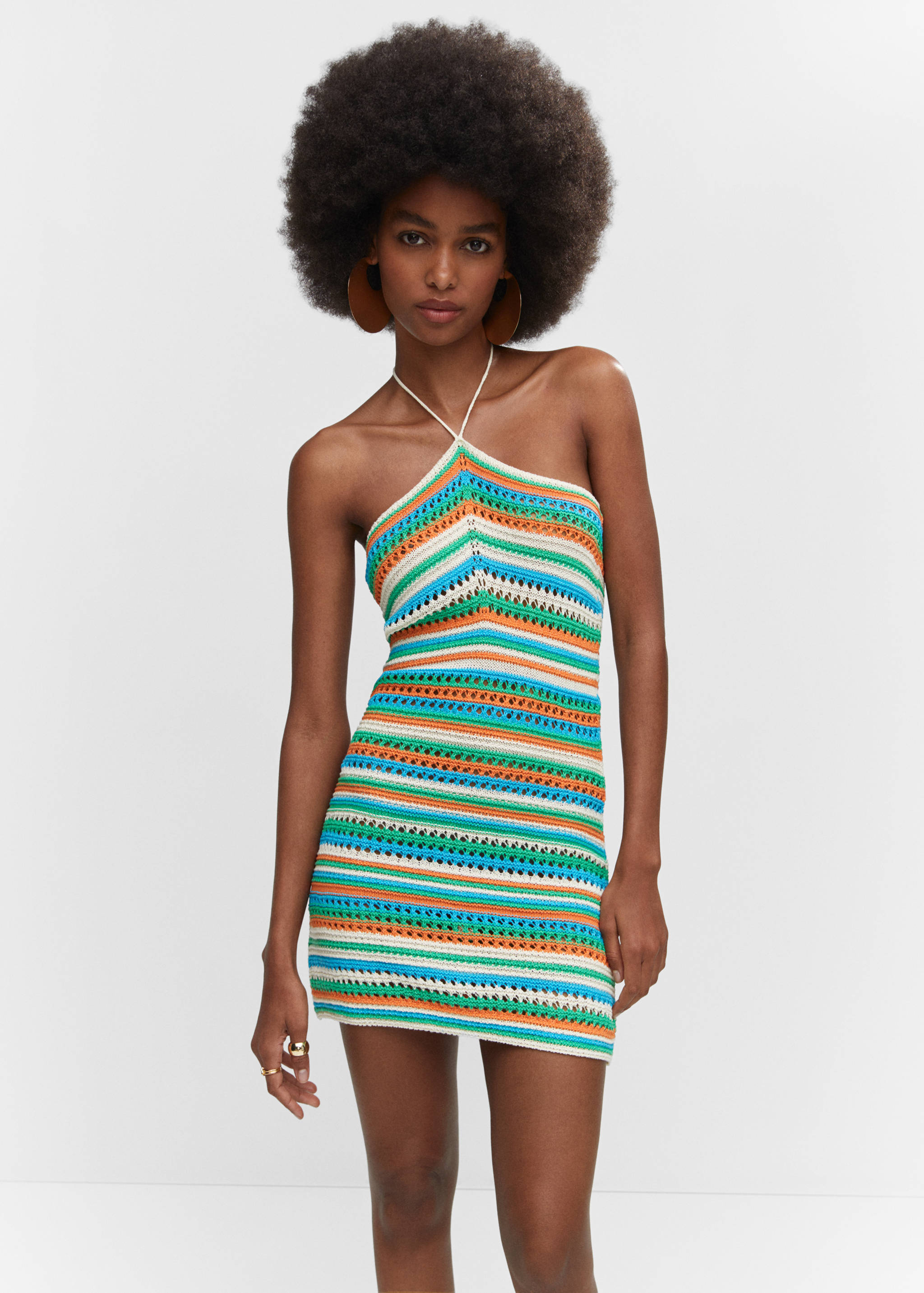 Vestido crochet cuello halter - Plano medio
