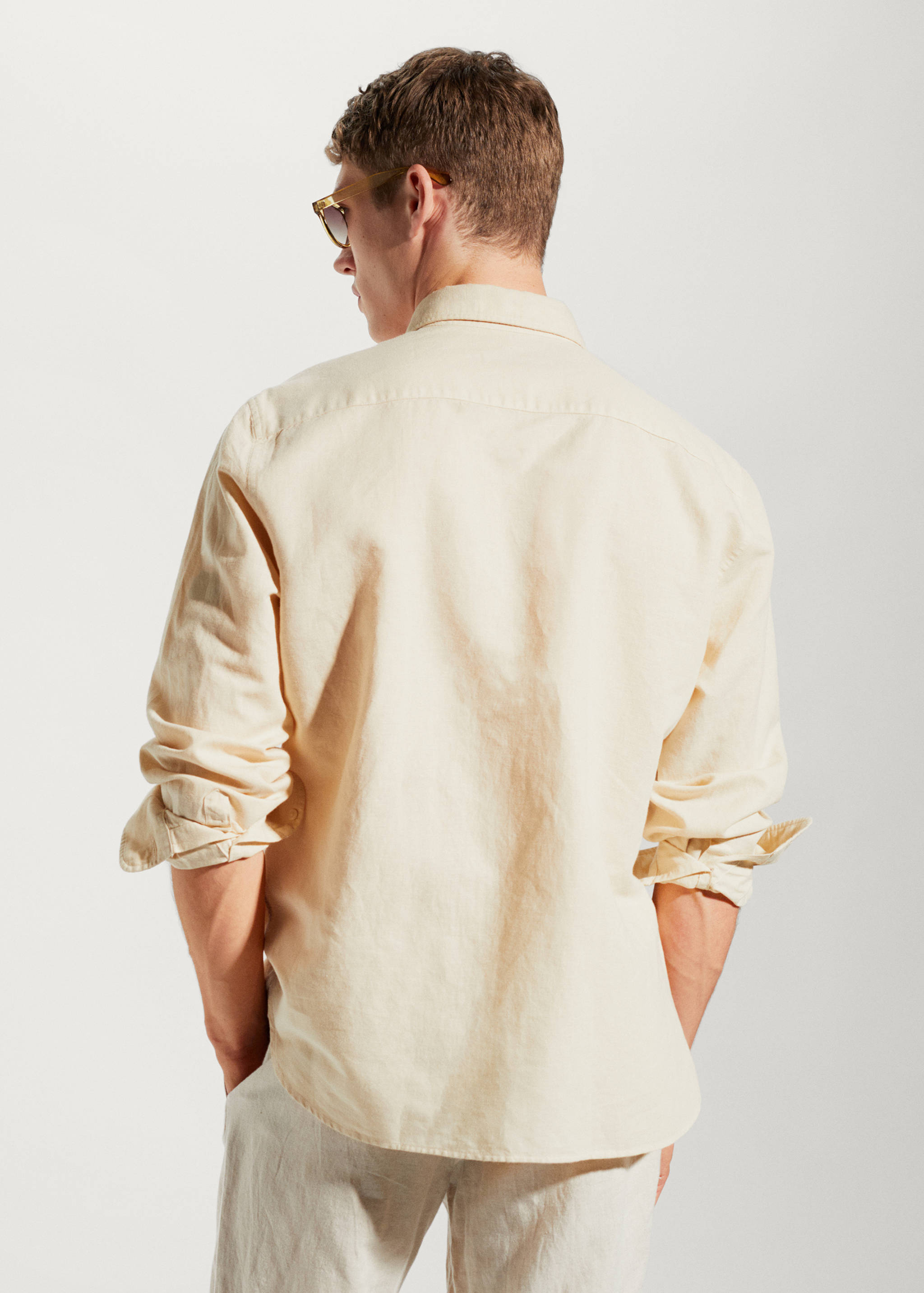 Regular-fit linen cotton shirt - Reverse of the article