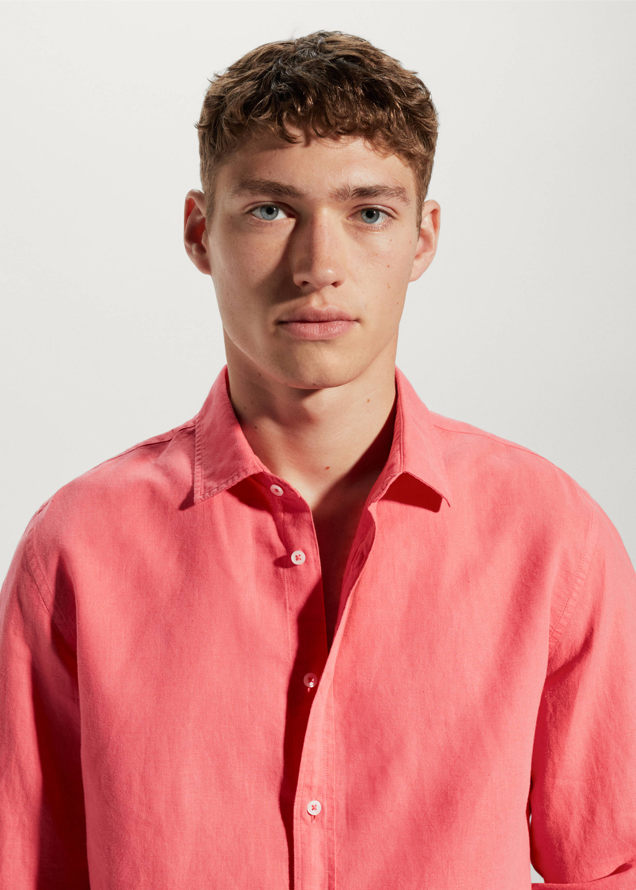 Regular-fit linen cotton shirt - Details of the article 1