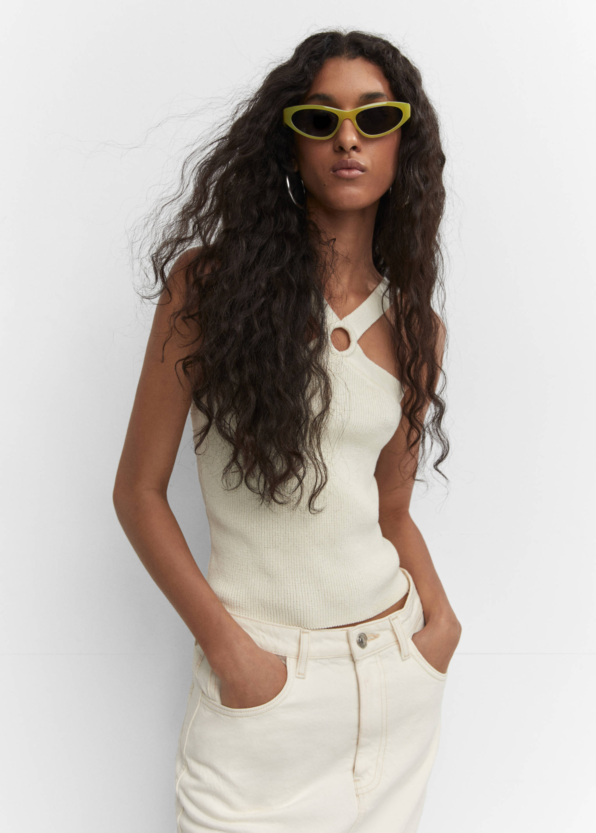 Lunettes de soleil rétro - Plan général