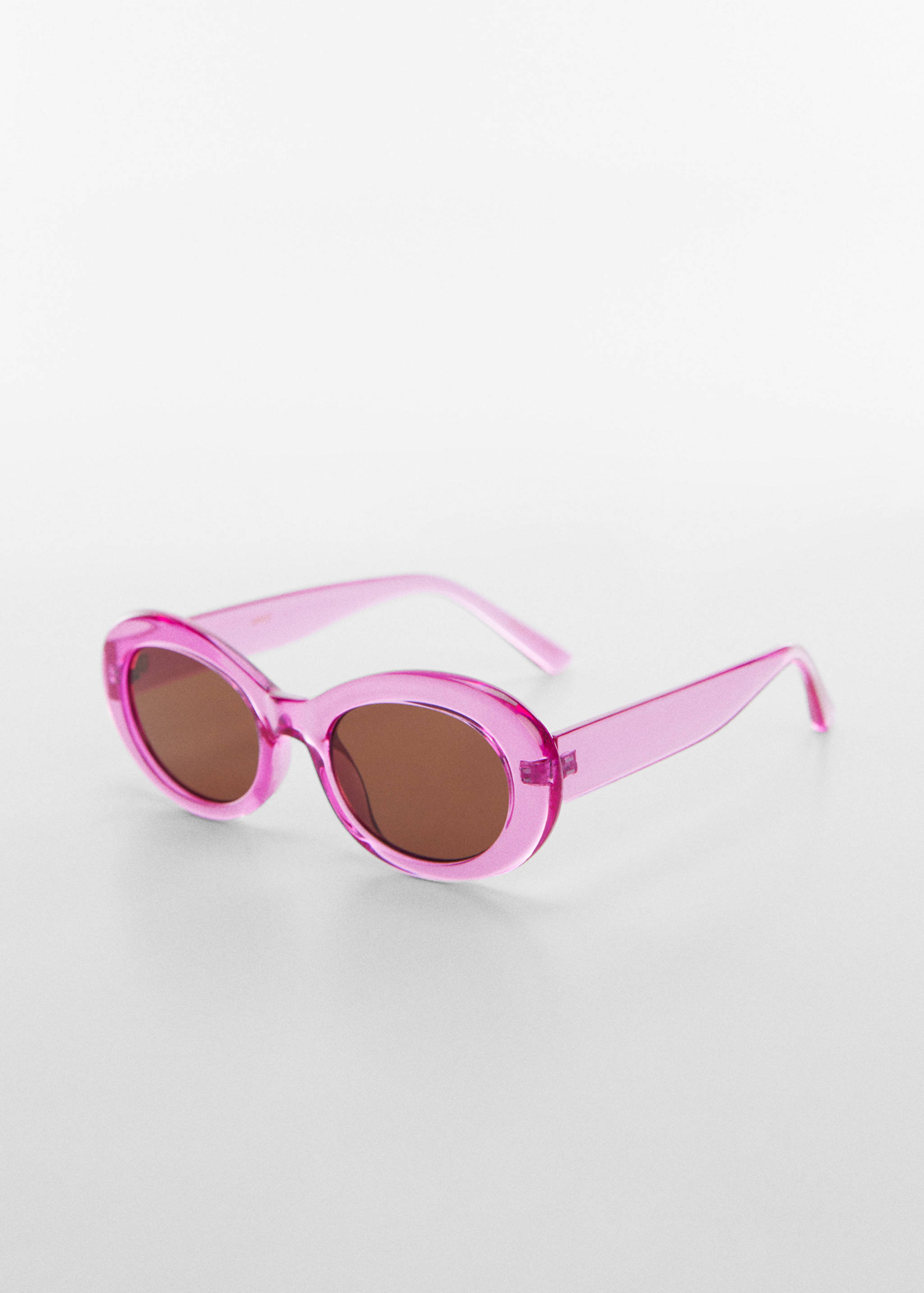 Lunettes de soleil monture semi-transparente - Plan moyen