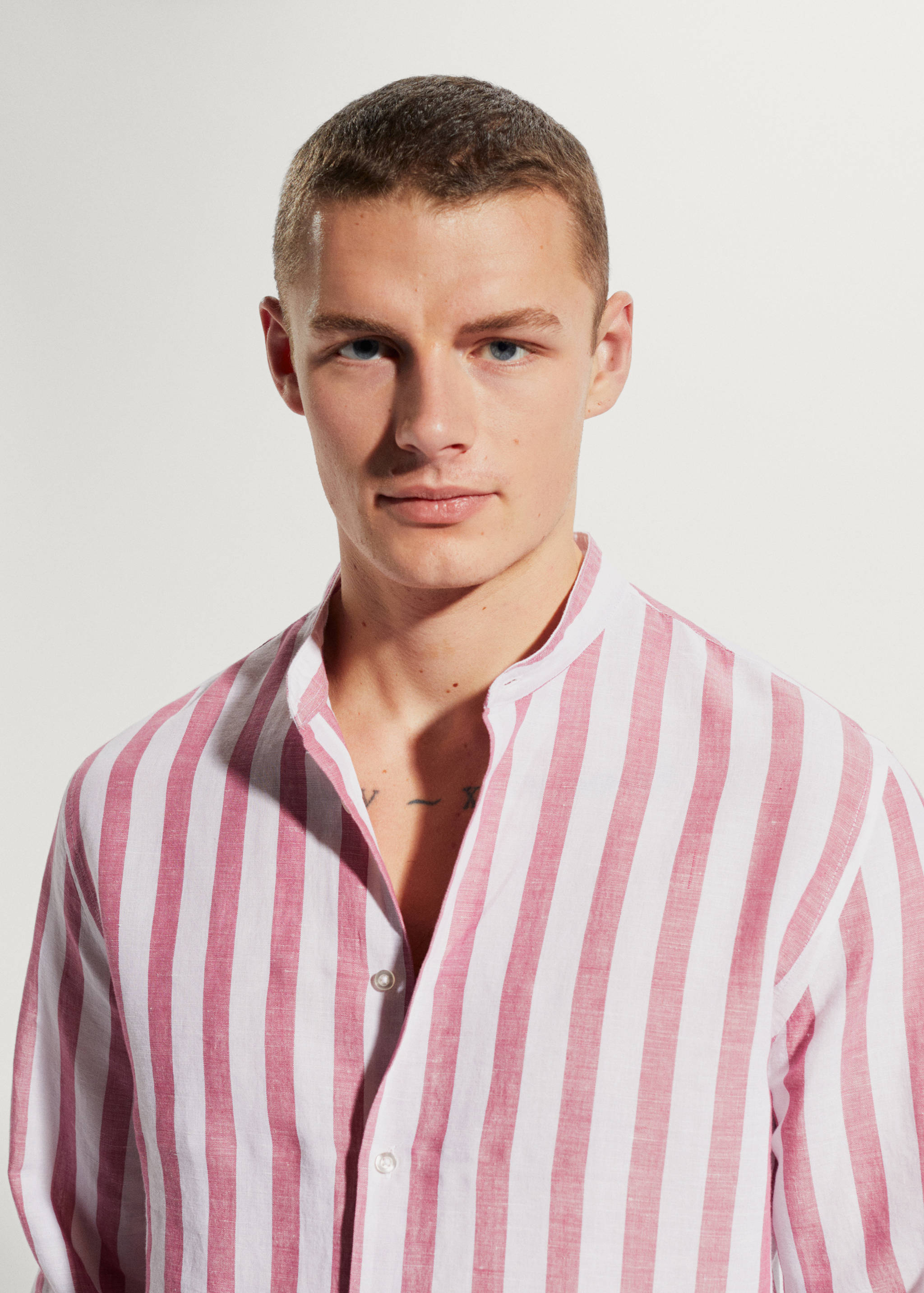 Regular-fit striped linen shirt - Details of the article 1