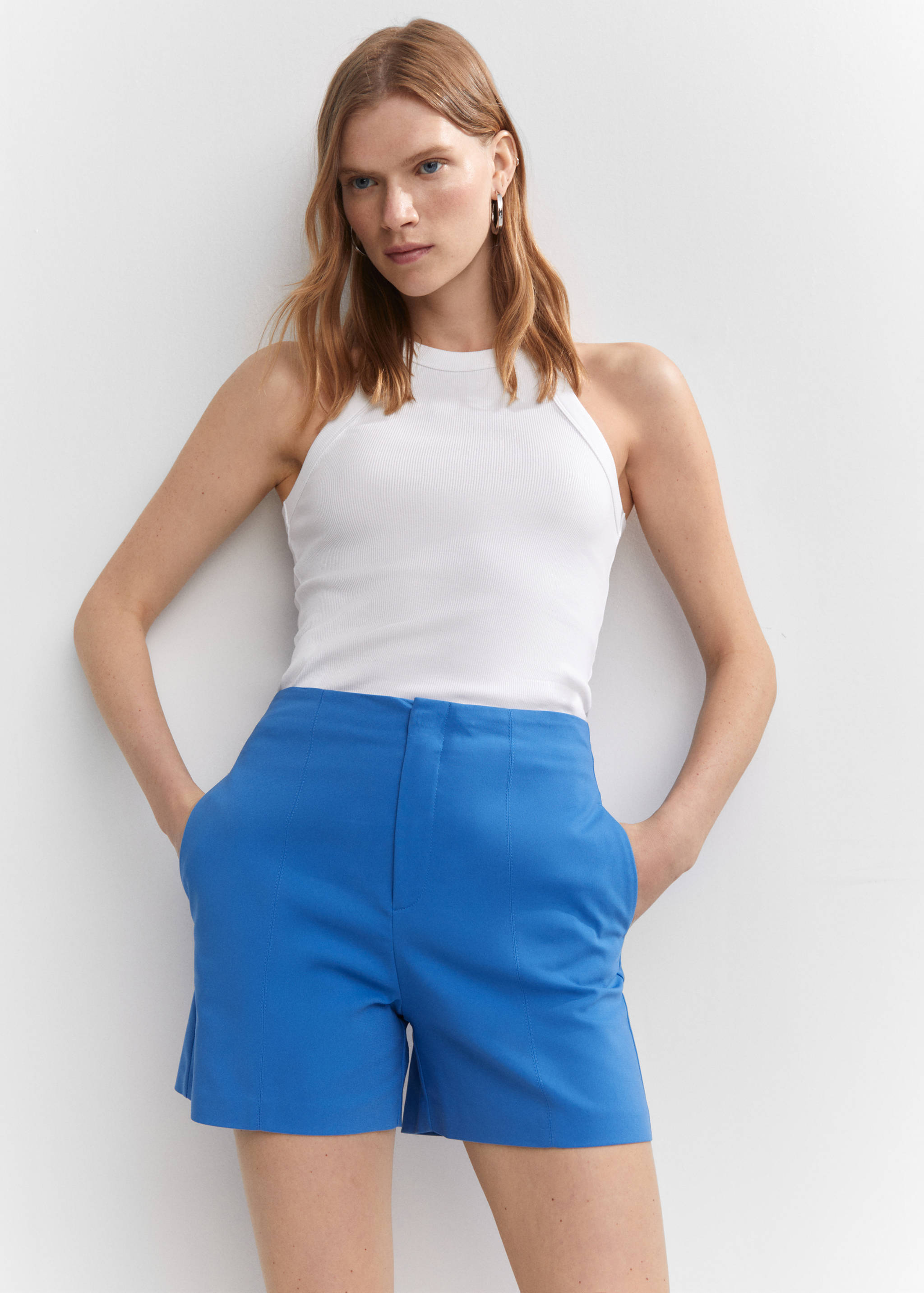 High-waist straight shorts - Details of the article 2