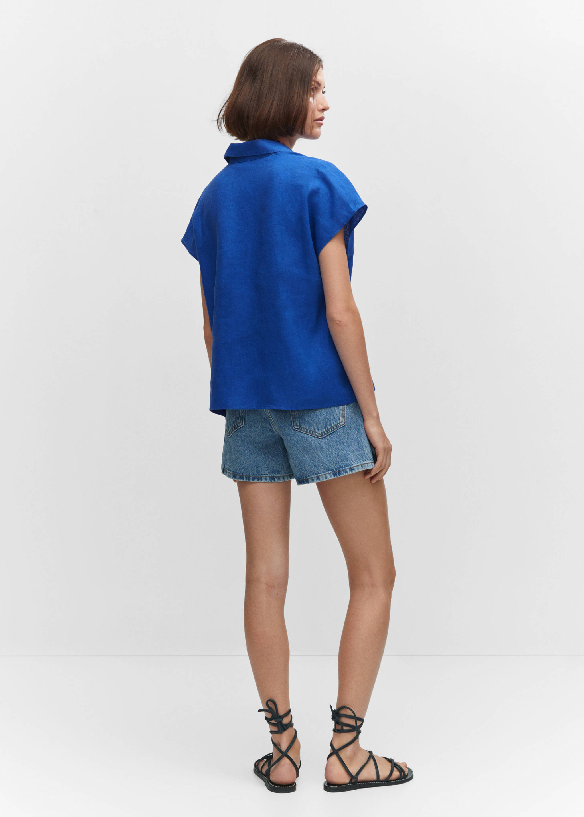 Short sleeve linen-blend shirt - Reverse of the article