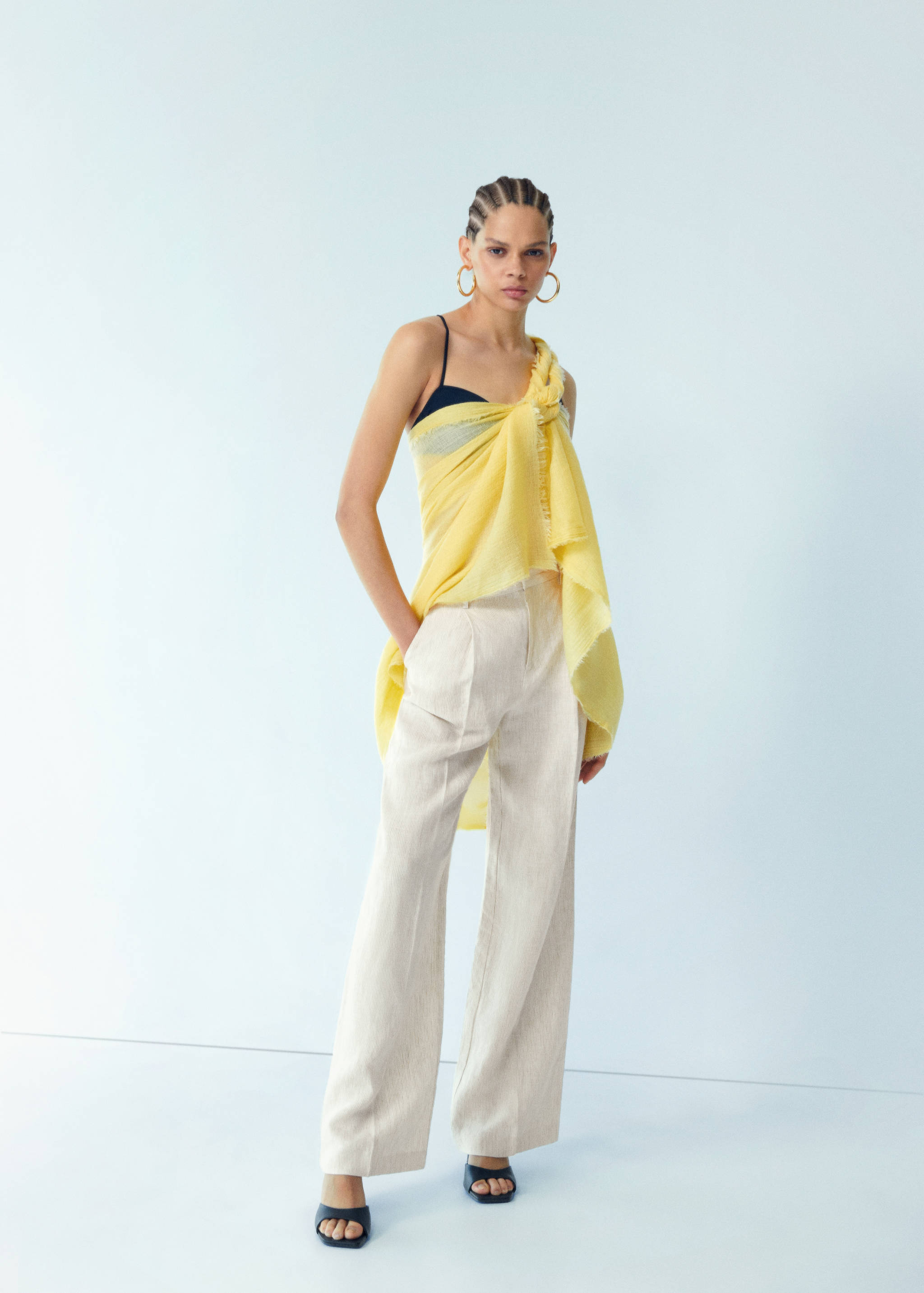 Straight linen-blend trousers - Details of the article 3, Beige. Ref: 57010735-00.